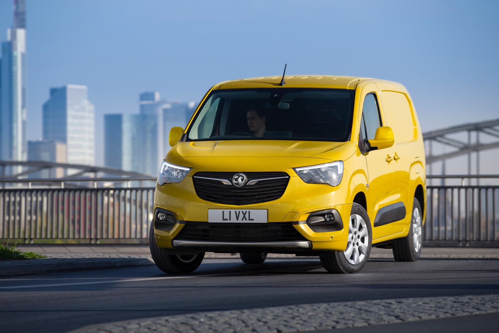 2021 Opel Combo-e Electric LCV Goes Official With 171-Mile* Range