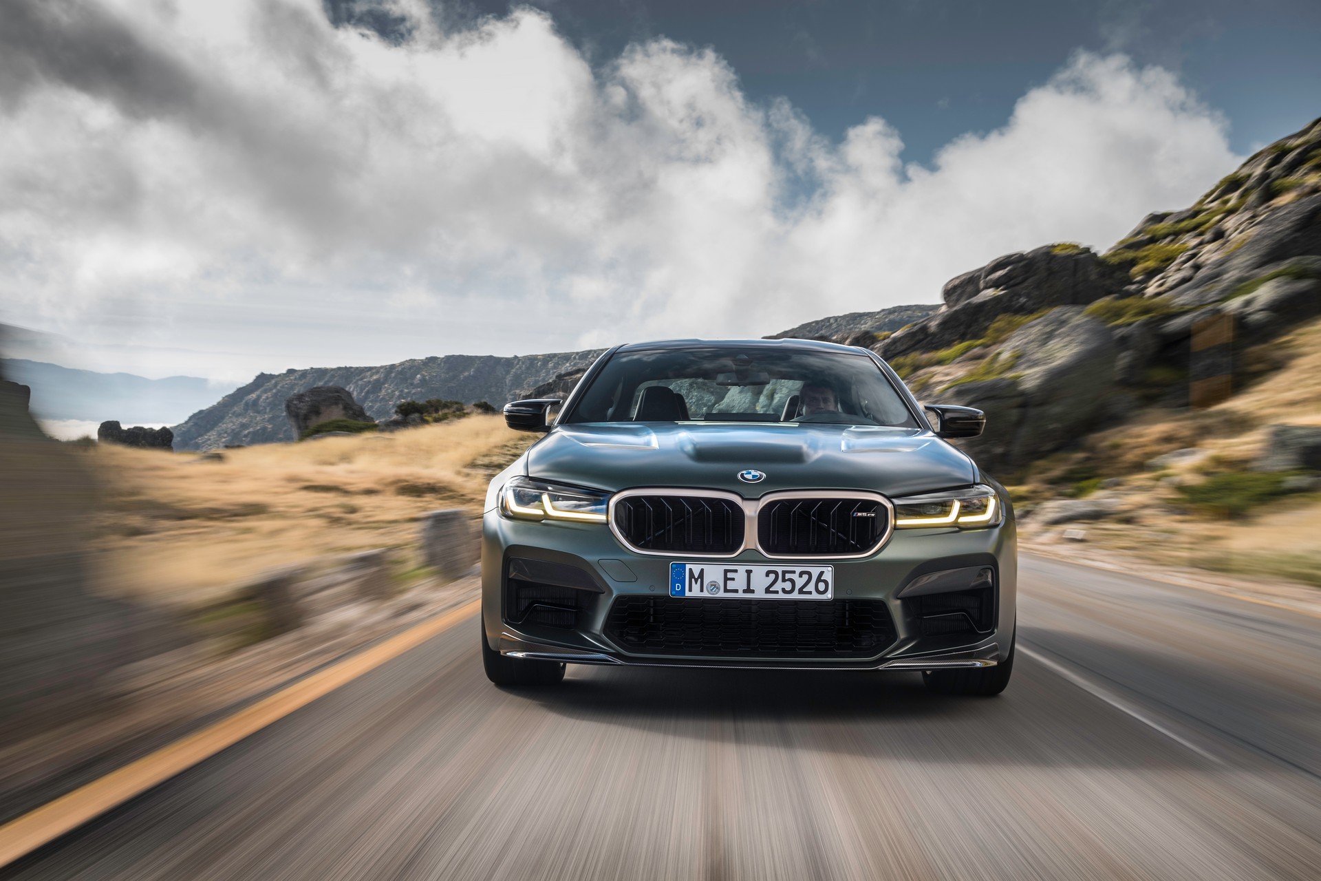 2022 BMW M5 CS Debuts With 627 HP, Hits 60 MPH In Less Than 3 Seconds