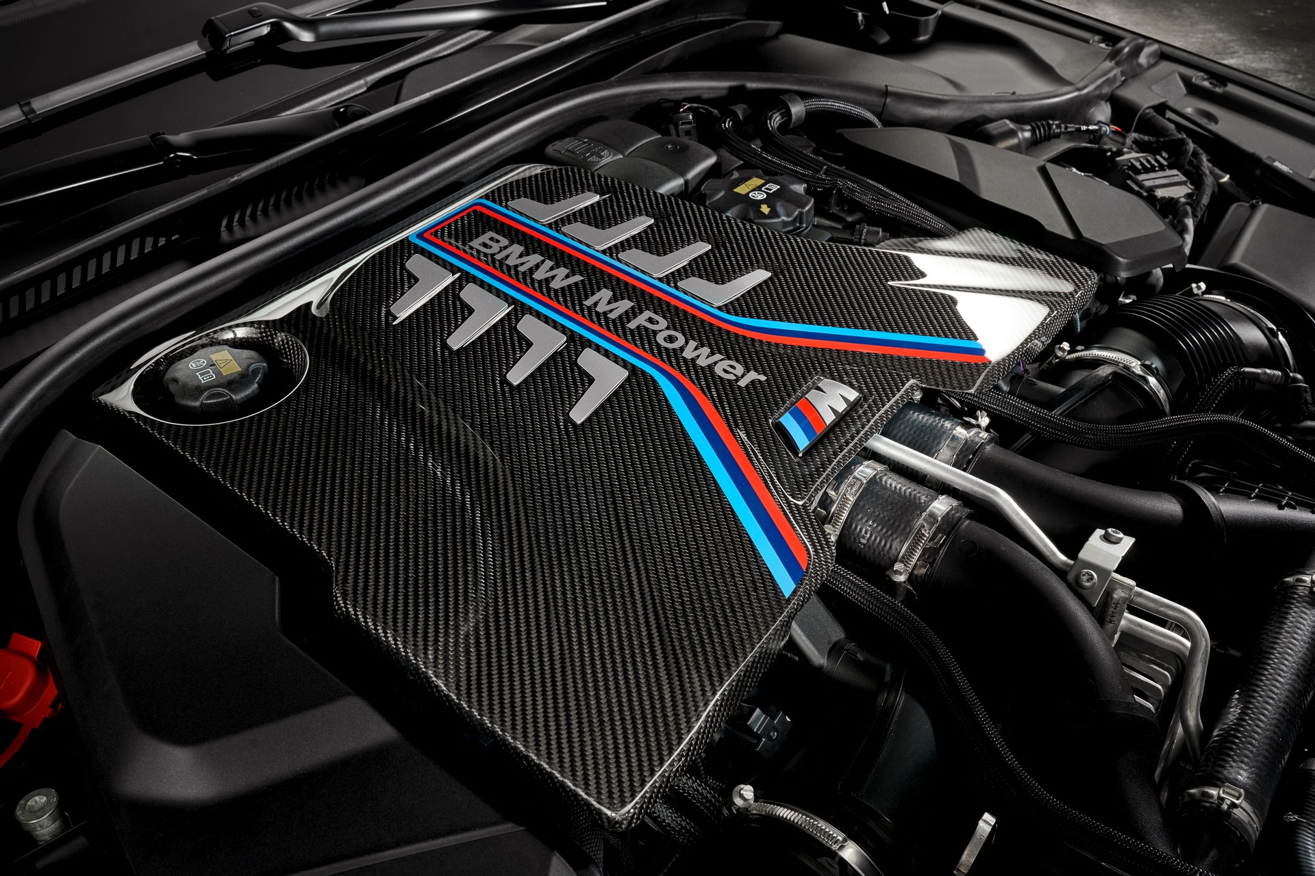 2022 BMW M5 CS Debuts With 627 HP, Hits 60 MPH In Less Than 3 Seconds