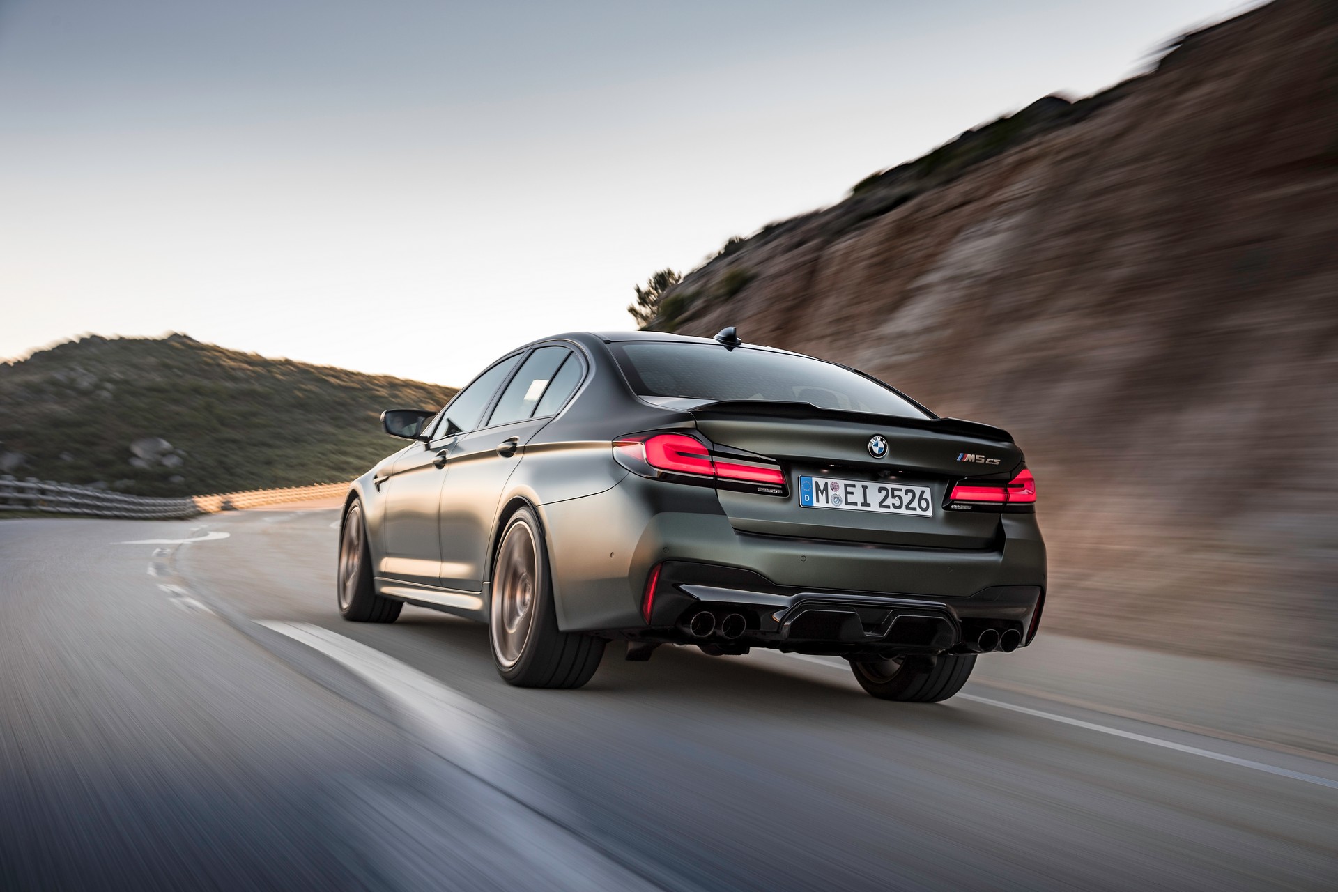 2022 BMW M5 CS Debuts With 627 HP, Hits 60 MPH In Less Than 3 Seconds