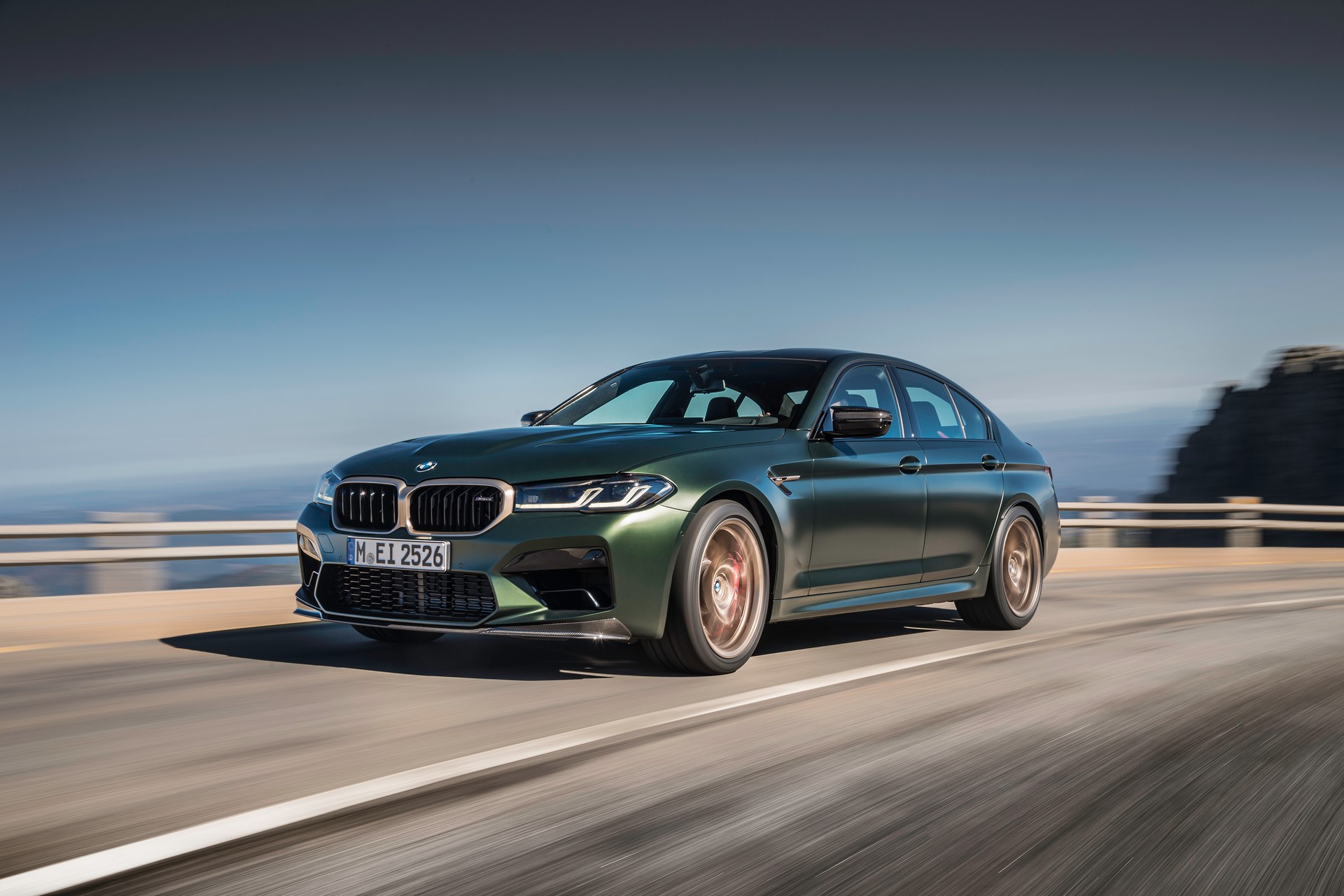 2022 BMW M5 CS Debuts With 627 HP, Hits 60 MPH In Less Than 3 Seconds