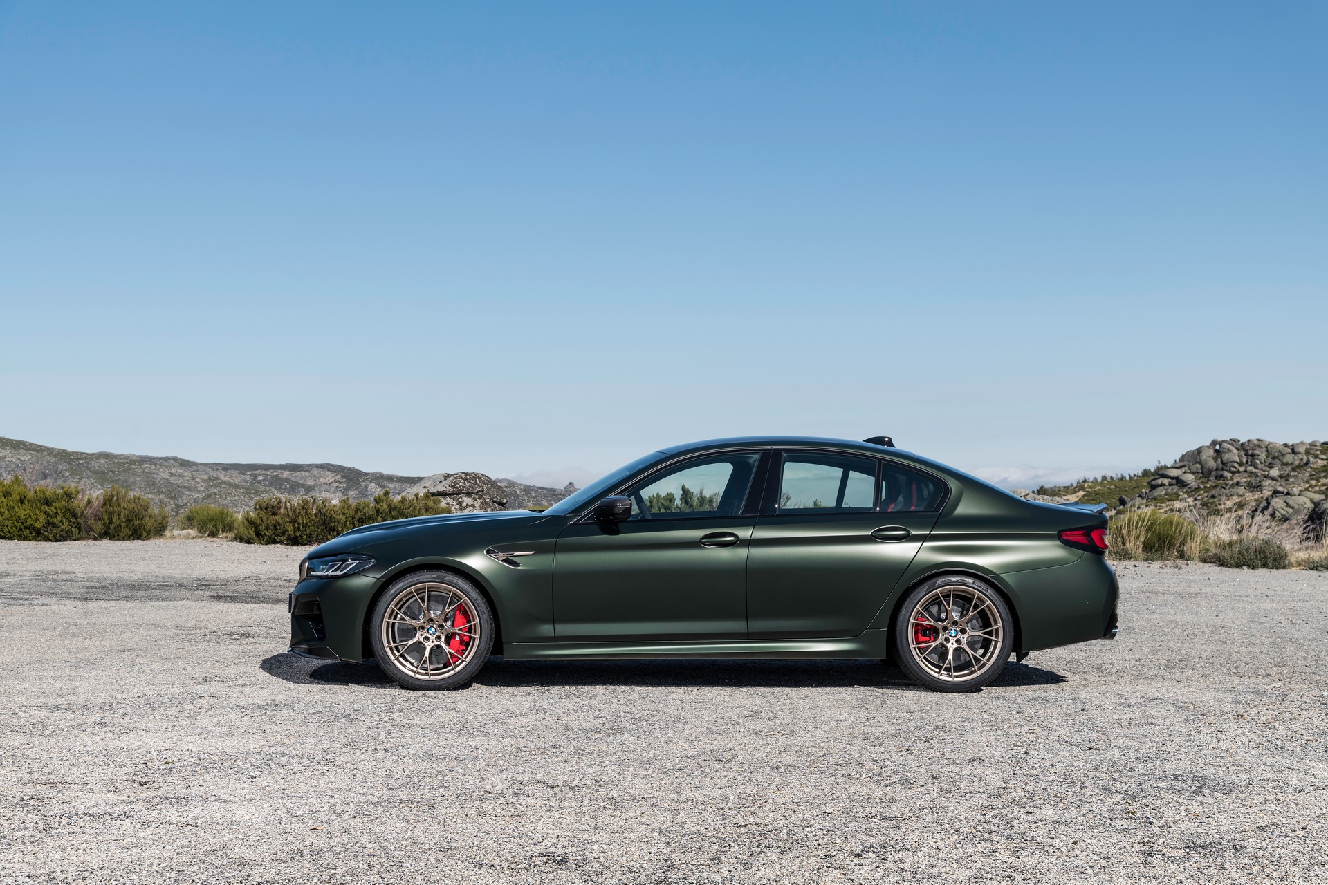 2022 BMW M5 CS Debuts With 627 HP, Hits 60 MPH In Less Than 3 Seconds