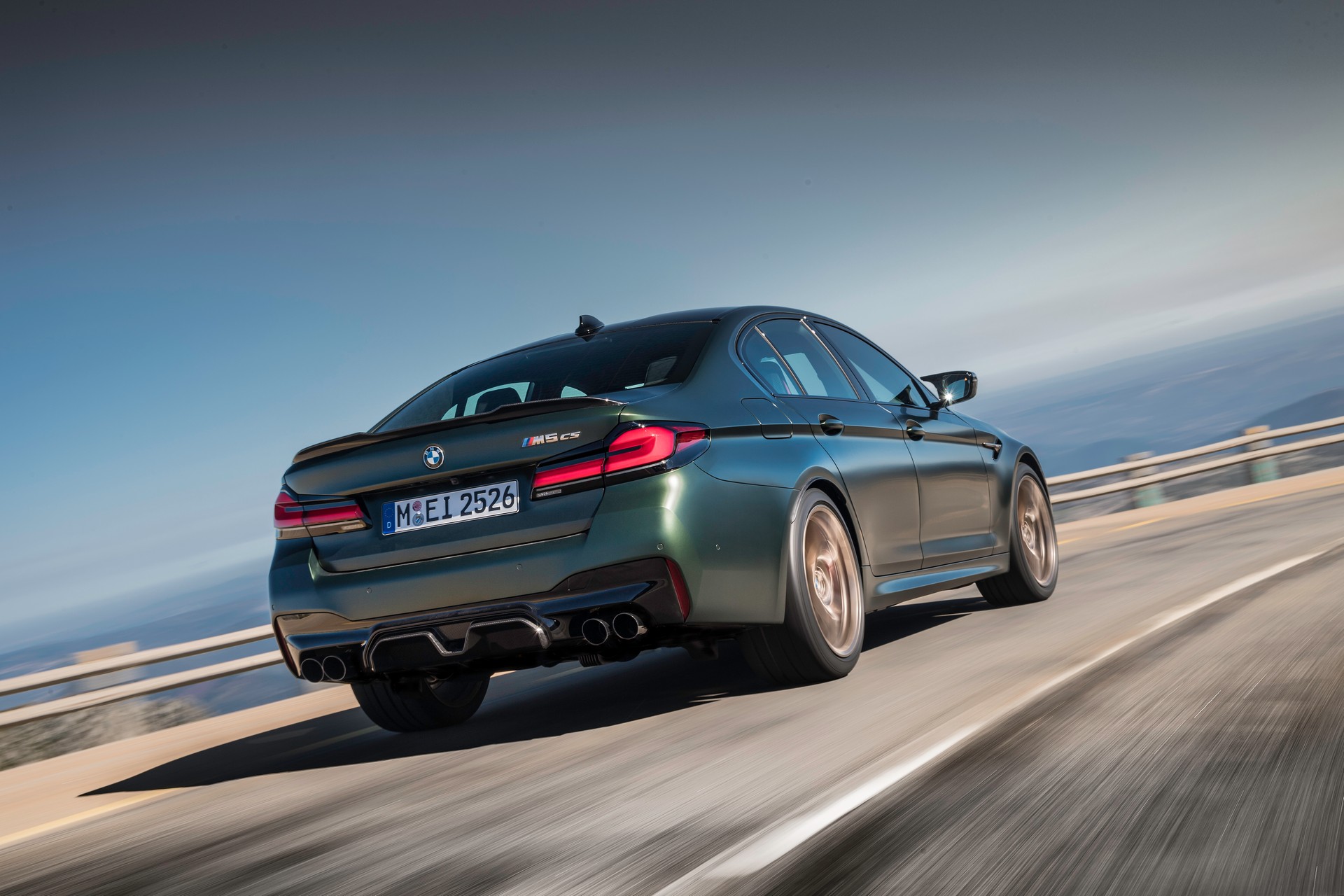 2022 BMW M5 CS Debuts With 627 HP, Hits 60 MPH In Less Than 3 Seconds