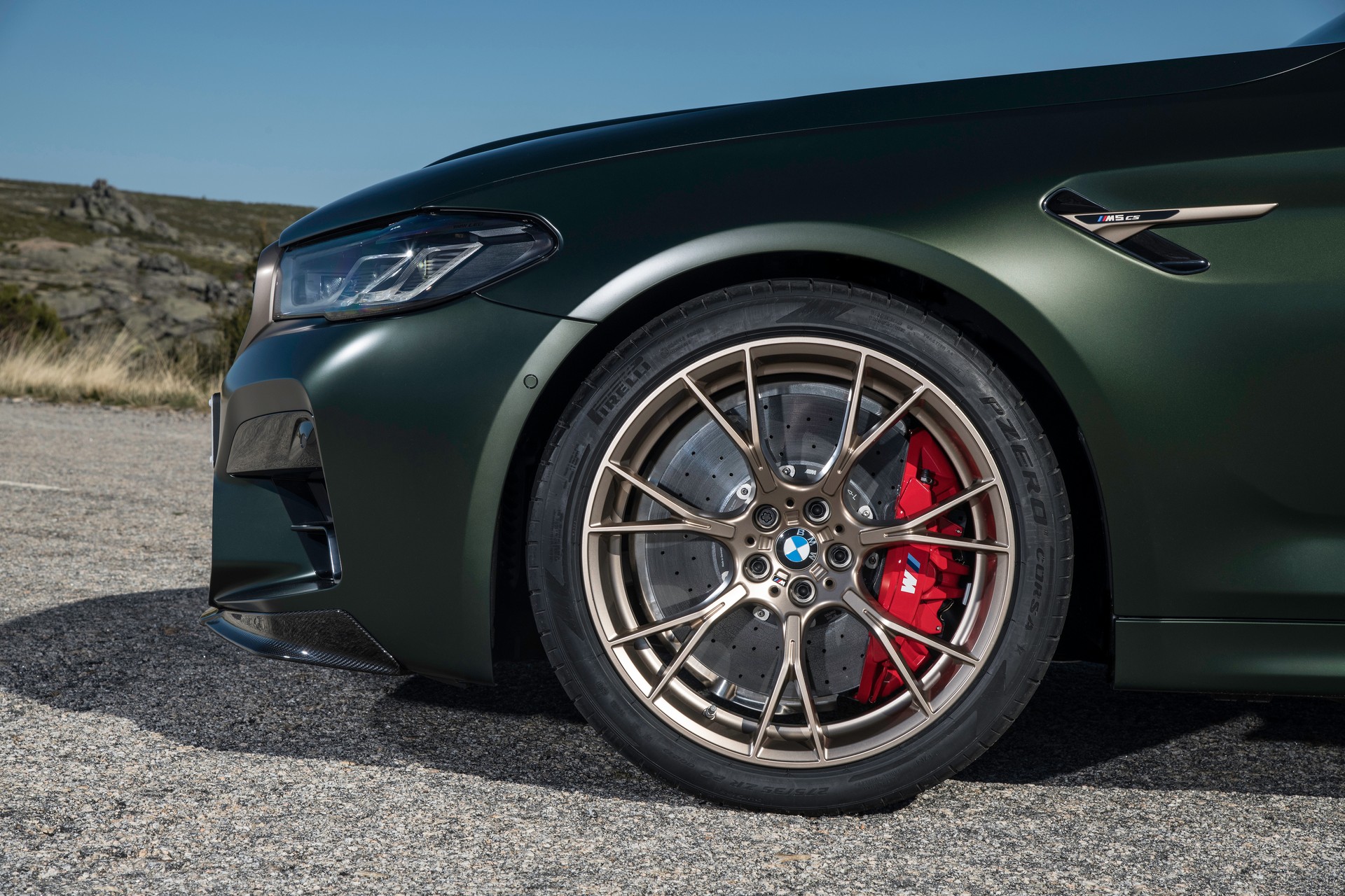 2022 BMW M5 CS Debuts With 627 HP, Hits 60 MPH In Less Than 3 Seconds