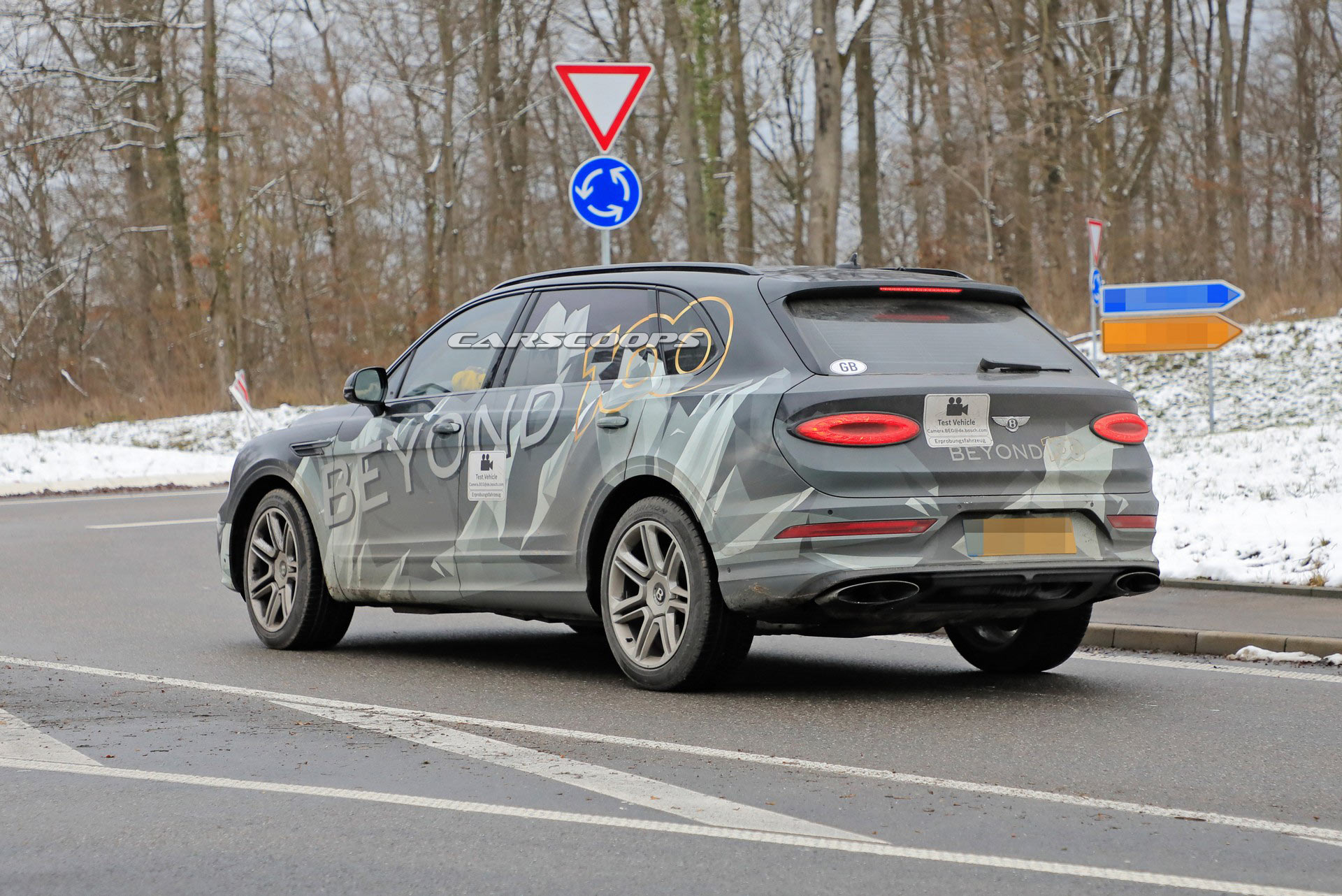 2022 Bentley Bentayga EWB Stretches Its Legs And Will Allow Owners To Do The Same7