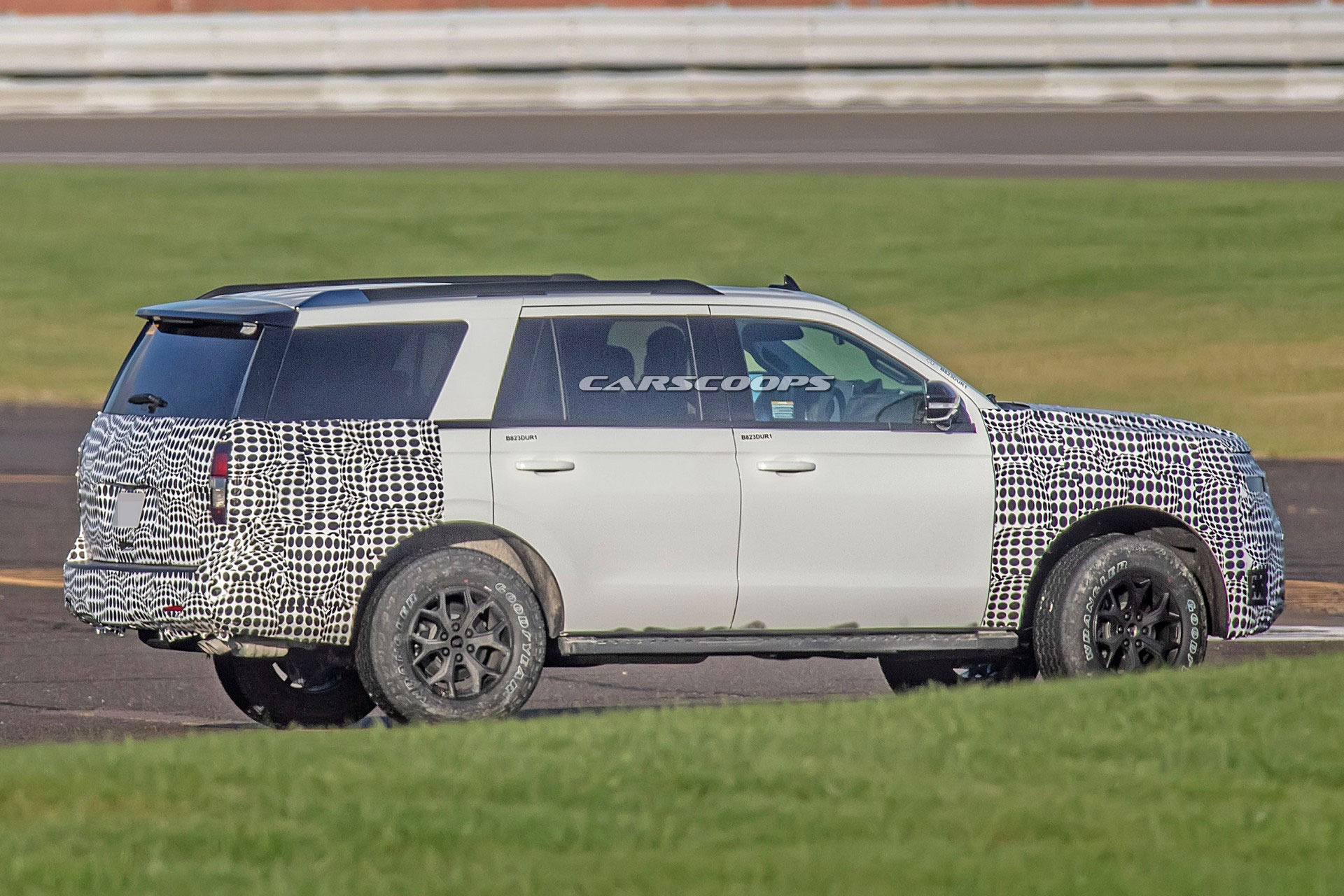 2022 Ford Expedition To Get Updated Looks And Massive Touchscreen Infotainment System