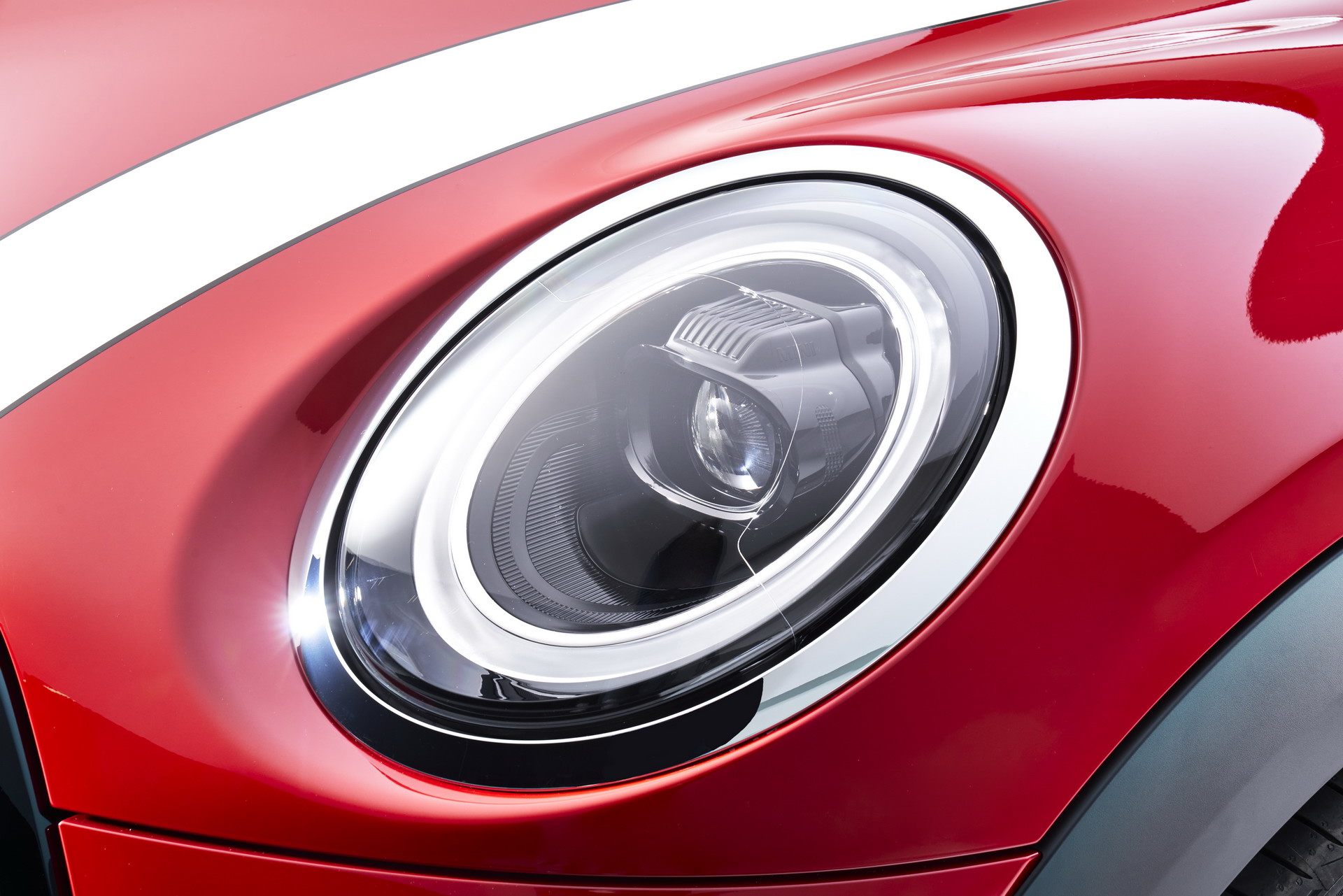 MINI Gives 2022 Hatches And Convertible A Maxi Update