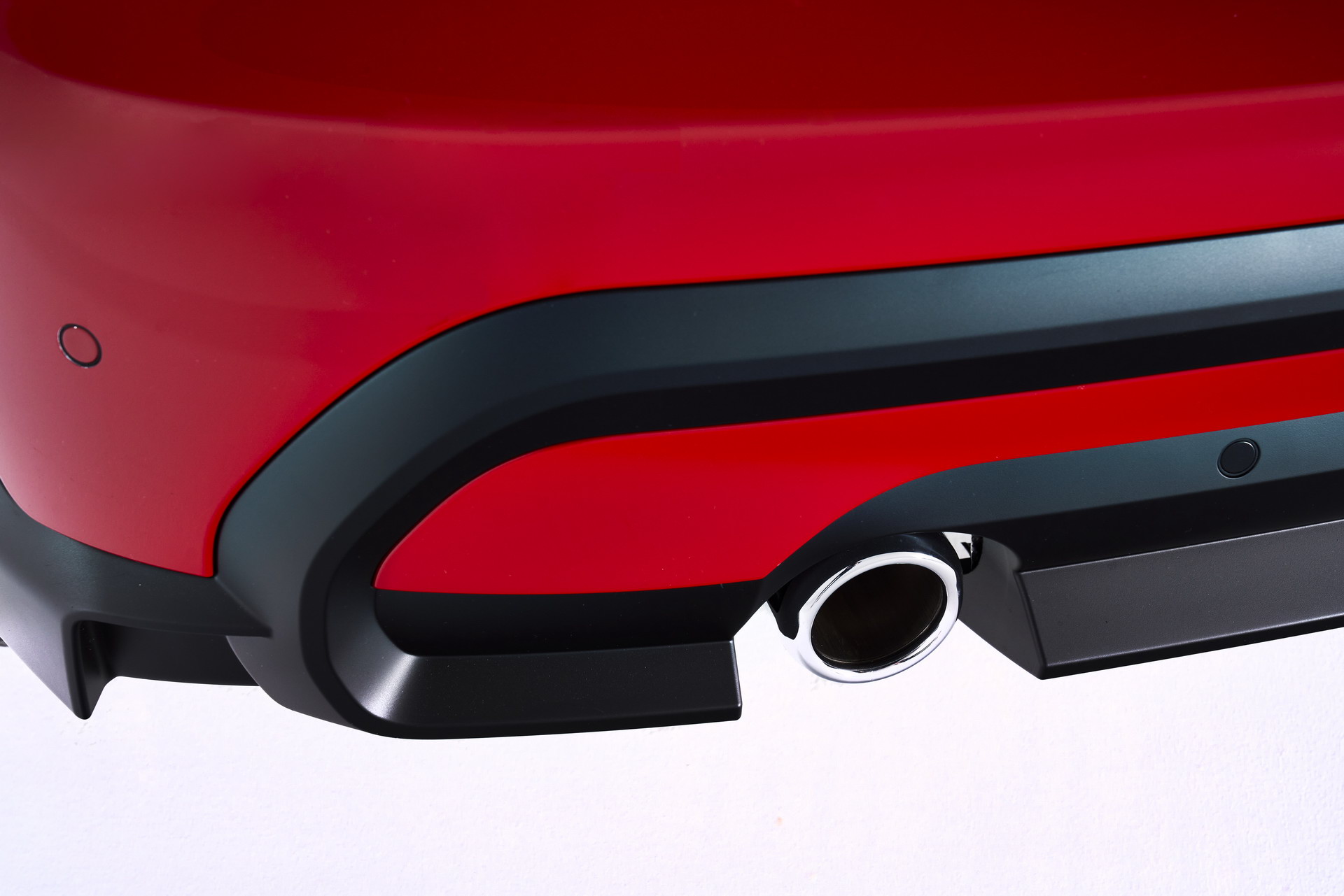 MINI Gives 2022 Hatches And Convertible A Maxi Update