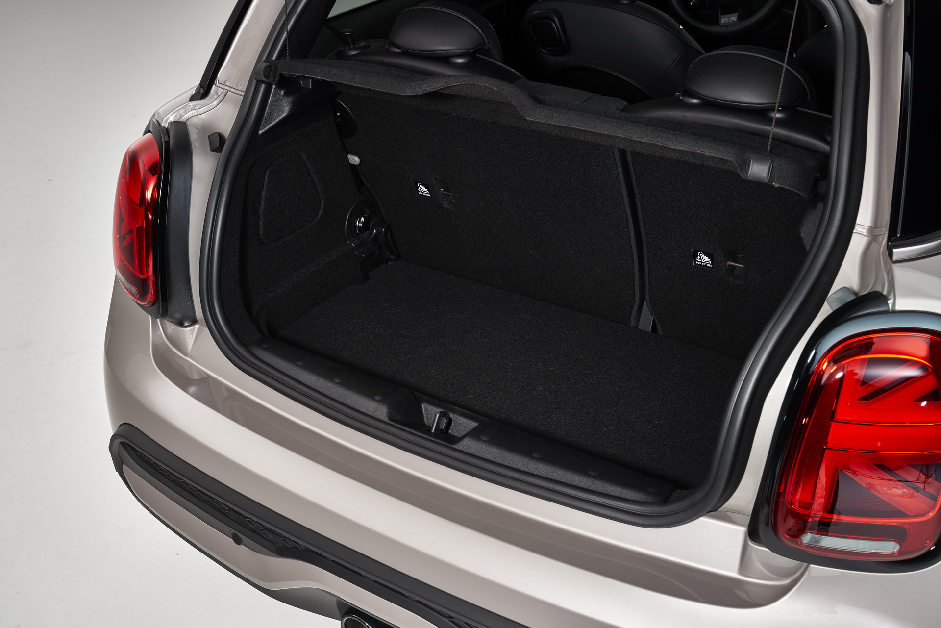 MINI Gives 2022 Hatches And Convertible A Maxi Update