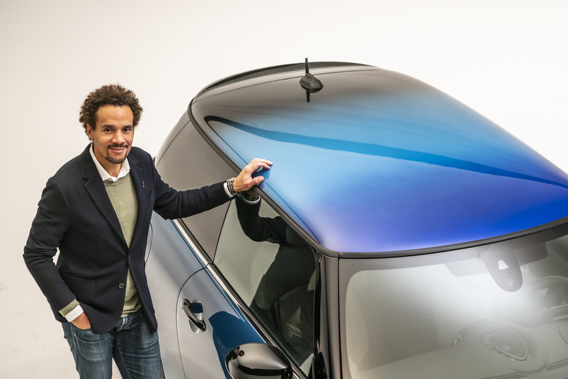 MINI Gives 2022 Hatches And Convertible A Maxi Update