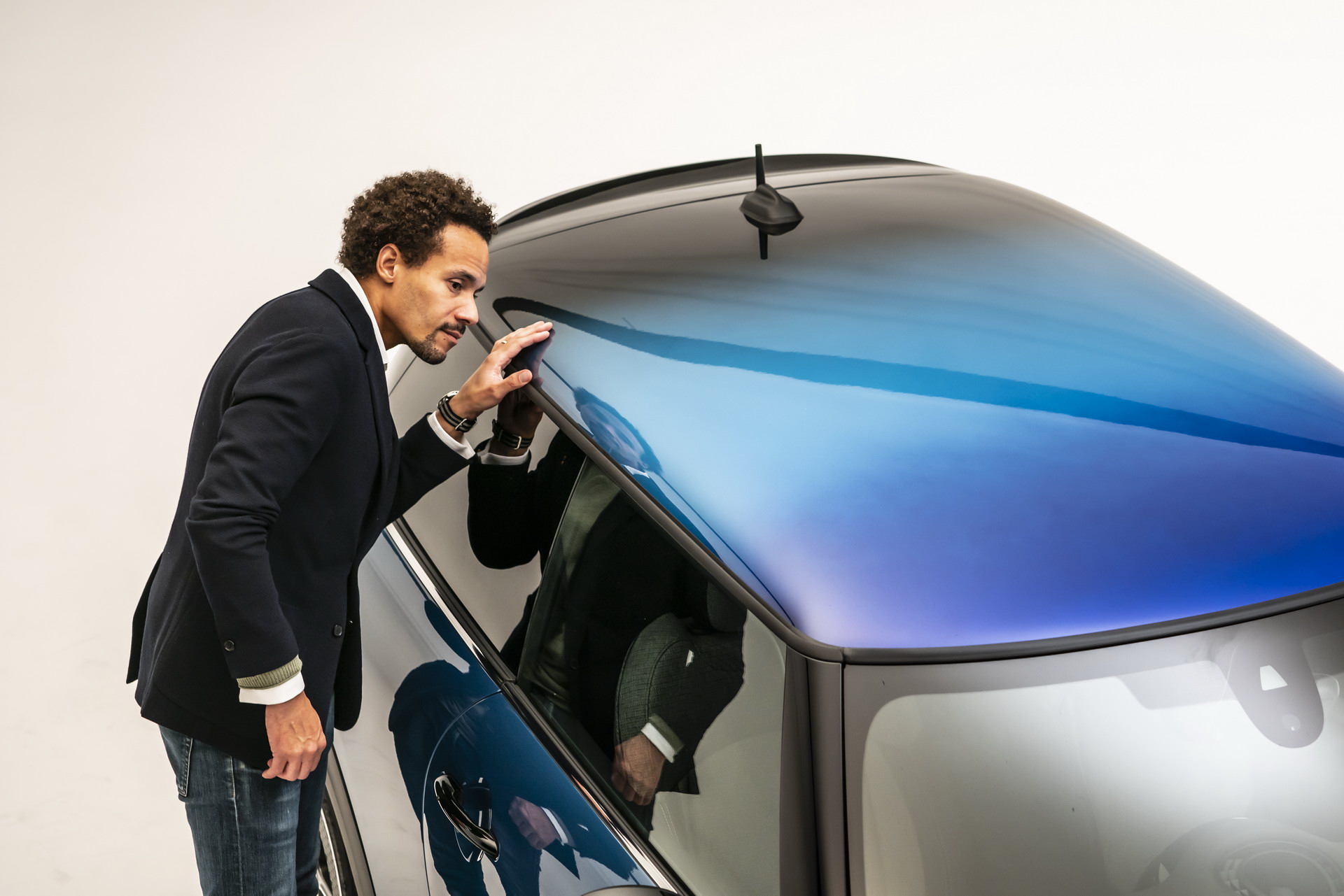 MINI Gives 2022 Hatches And Convertible A Maxi Update