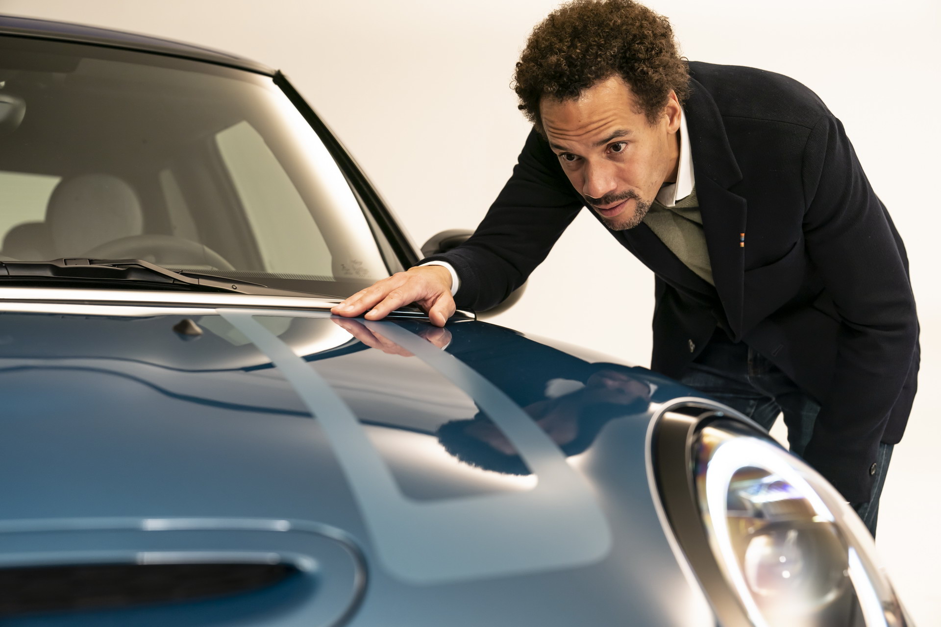 MINI Gives 2022 Hatches And Convertible A Maxi Update