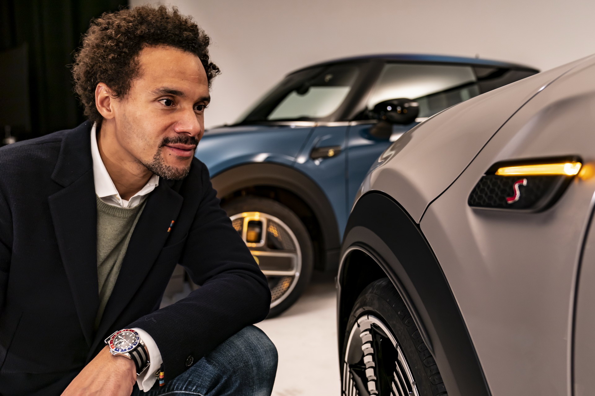 MINI Gives 2022 Hatches And Convertible A Maxi Update