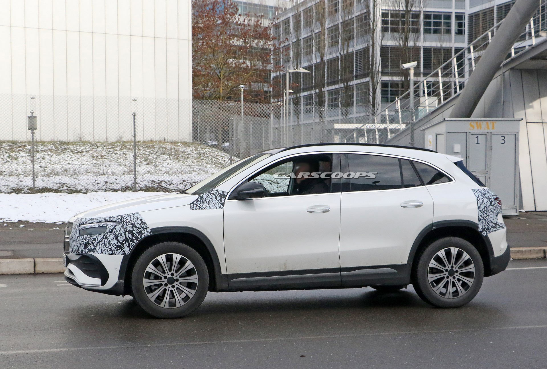 Mercedes EQA Spotted Virtually Undisguised, Should Debut Shortly