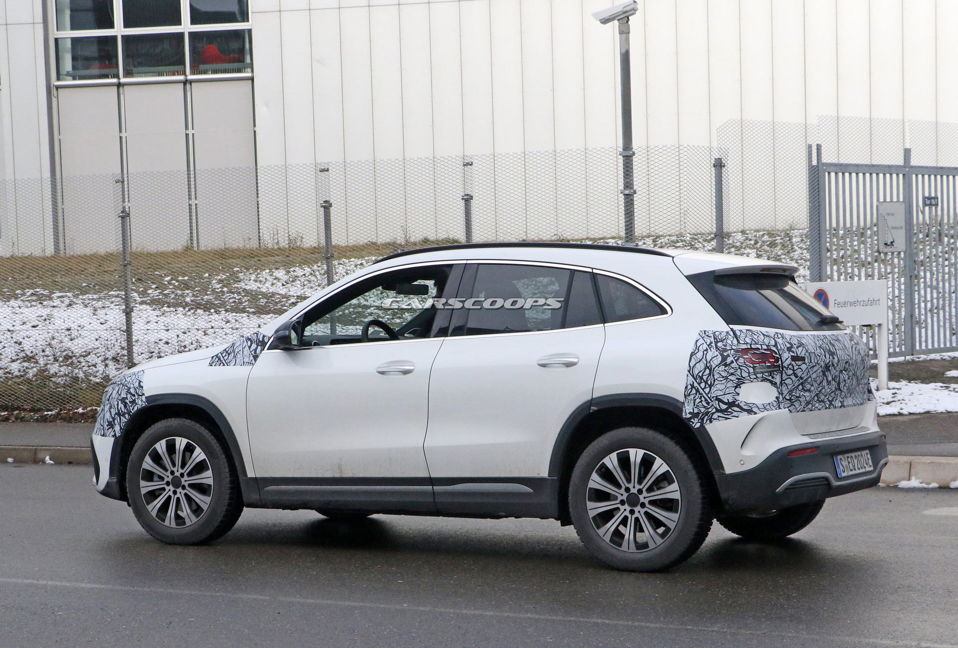 Mercedes EQA Spotted Virtually Undisguised, Should Debut Shortly