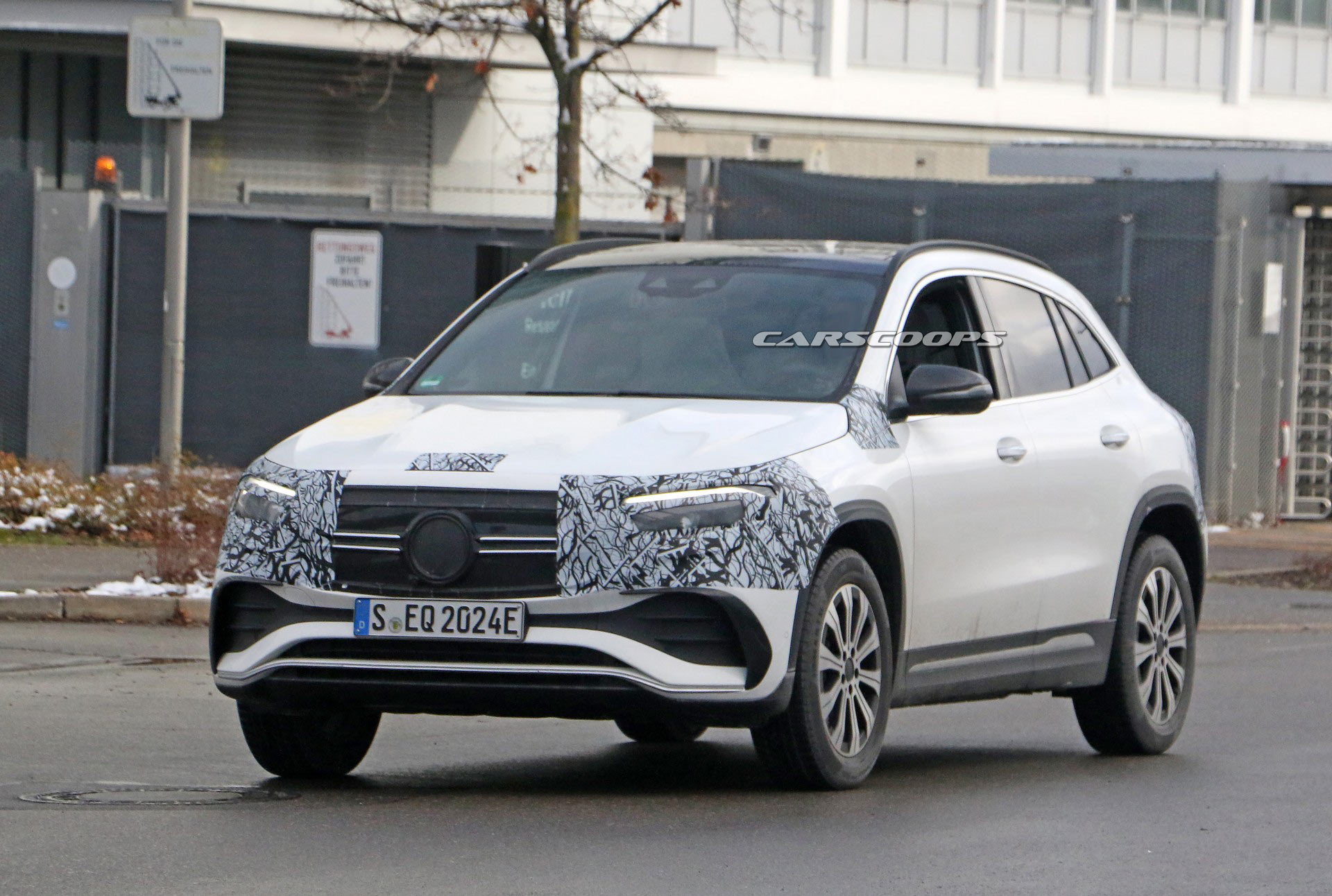 Mercedes EQA Spotted Virtually Undisguised, Should Debut Shortly