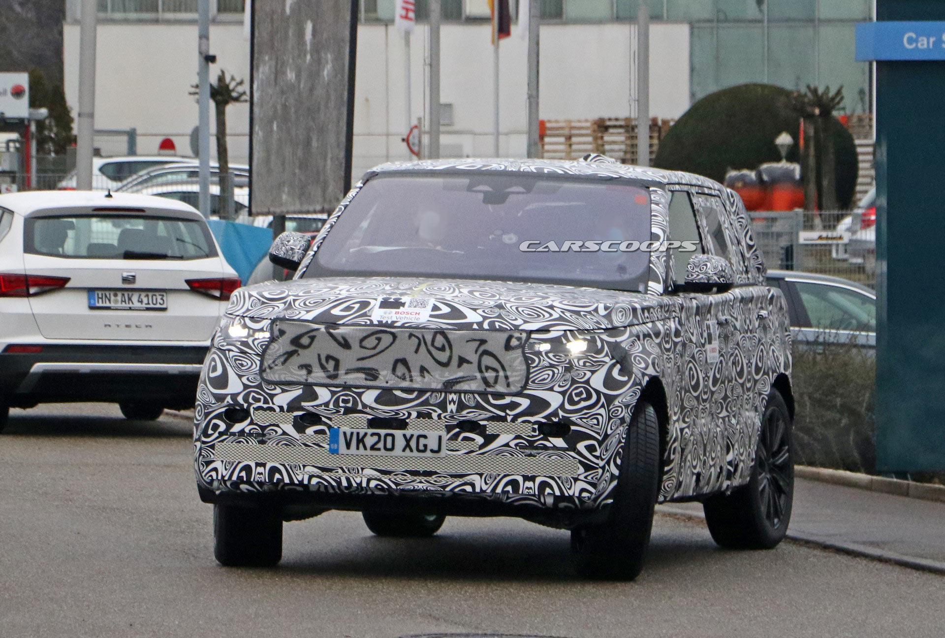 2022 Range Rover Interior Spied With Larger Infotainment System