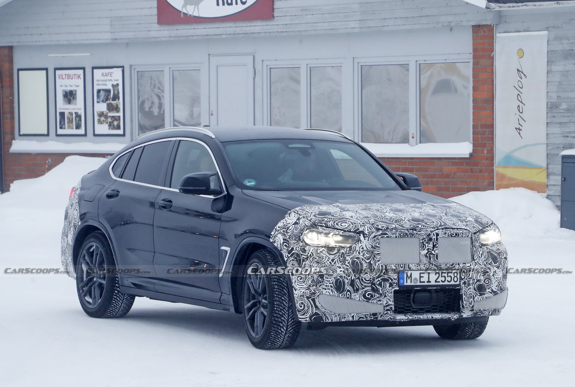 Facelifted 2022 BMW X4 M Wears Its ‘M’ Badge Beneath The Camo