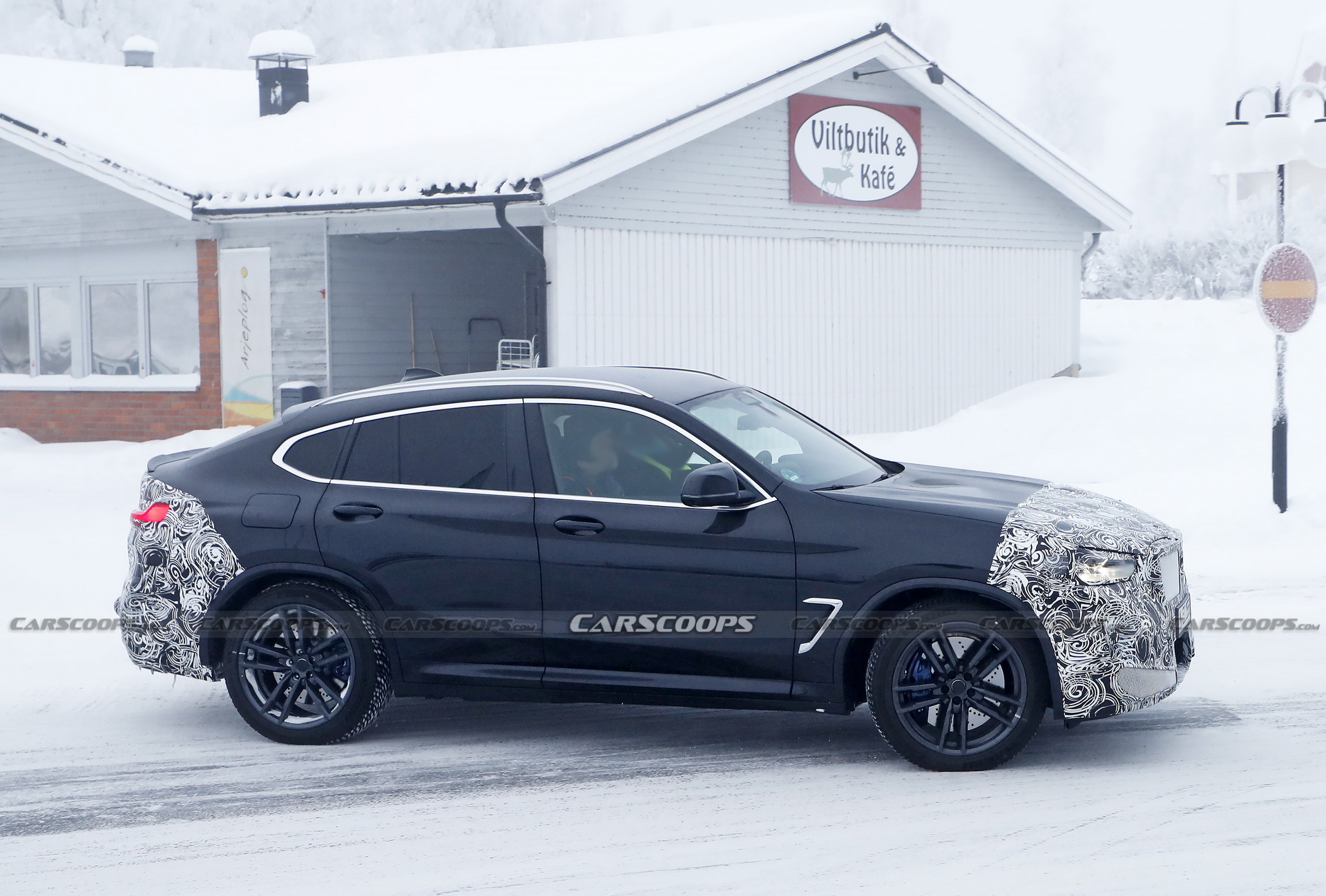 Facelifted 2022 BMW X4 M Wears Its ‘M’ Badge Beneath The Camo