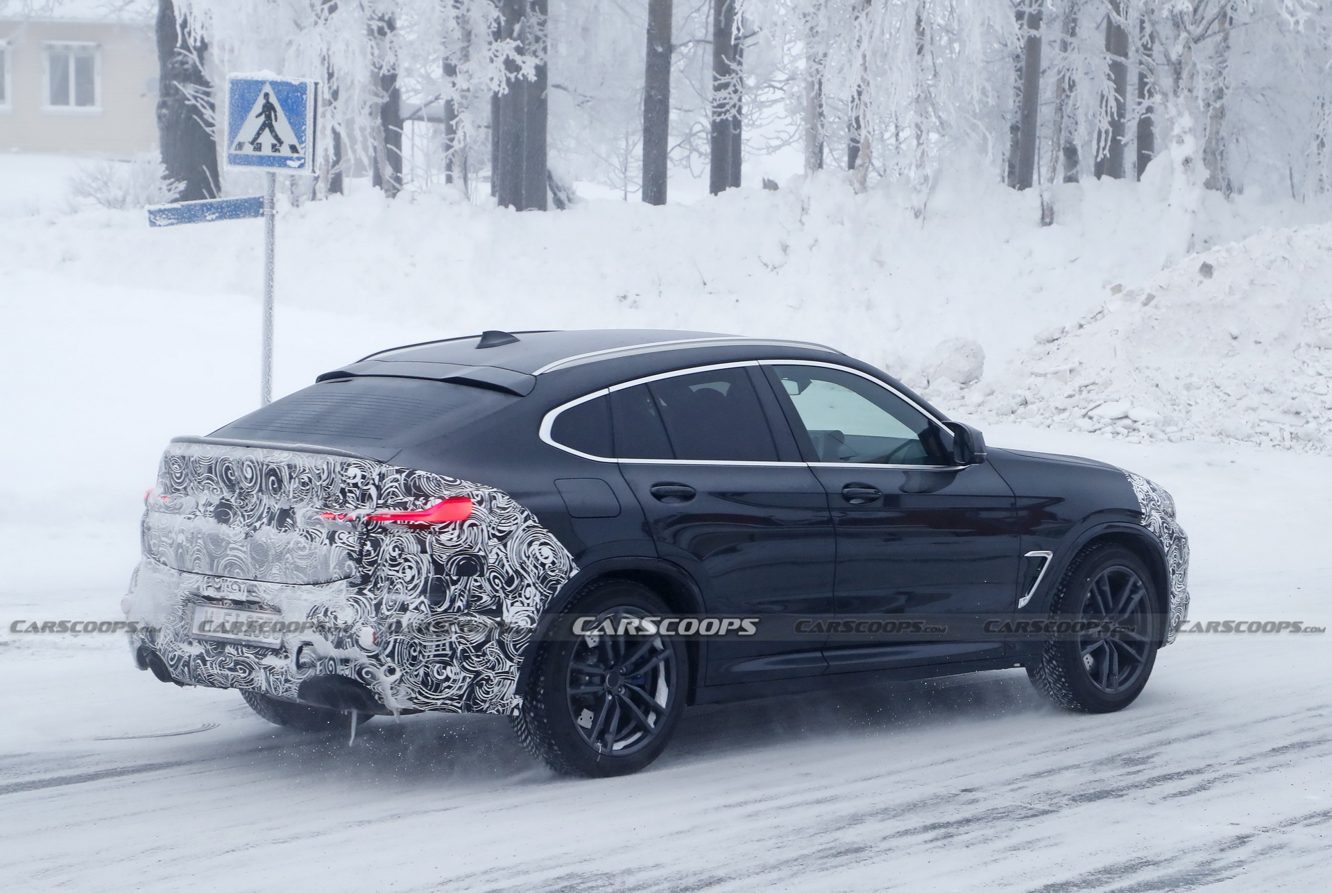 Facelifted 2022 BMW X4 M Wears Its ‘M’ Badge Beneath The Camo
