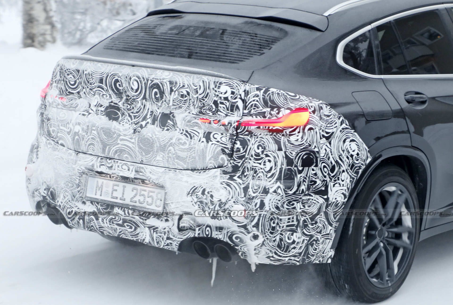 Facelifted 2022 BMW X4 M Wears Its ‘M’ Badge Beneath The Camo