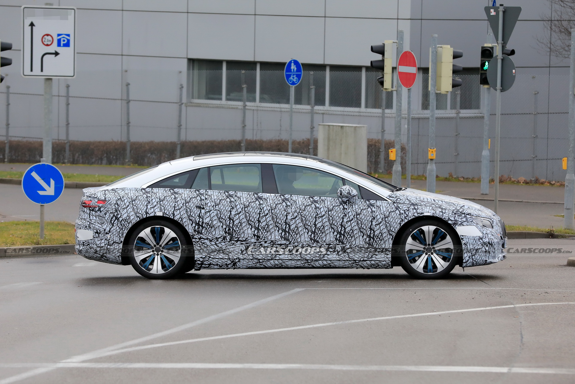 2022 Mercedes EQS Flagship Electric Sedan Shows Us More Skin Than Ever Before