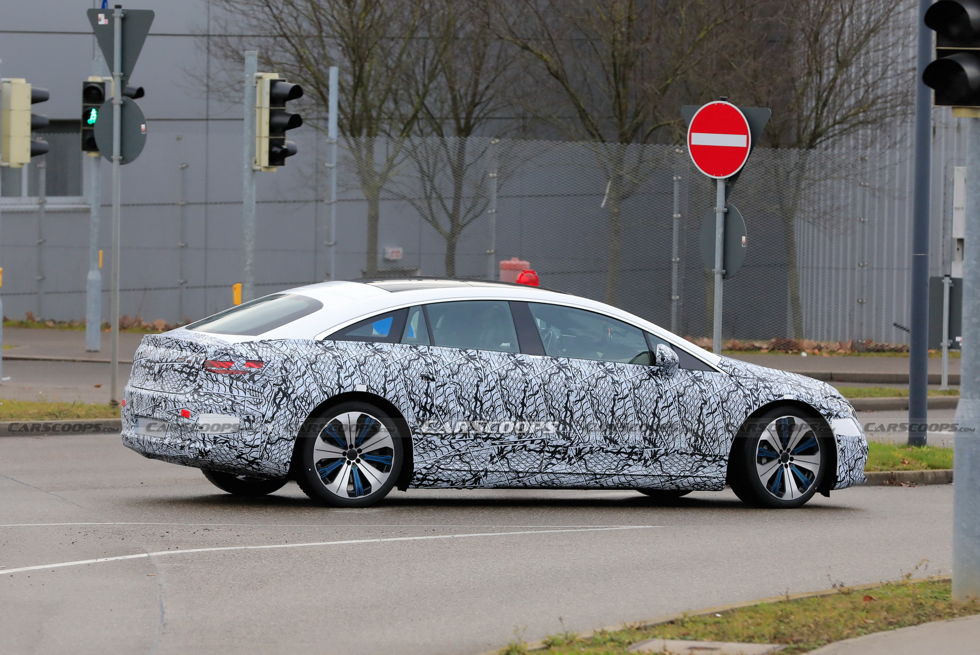 2022 Mercedes EQS Flagship Electric Sedan Shows Us More Skin Than Ever Before