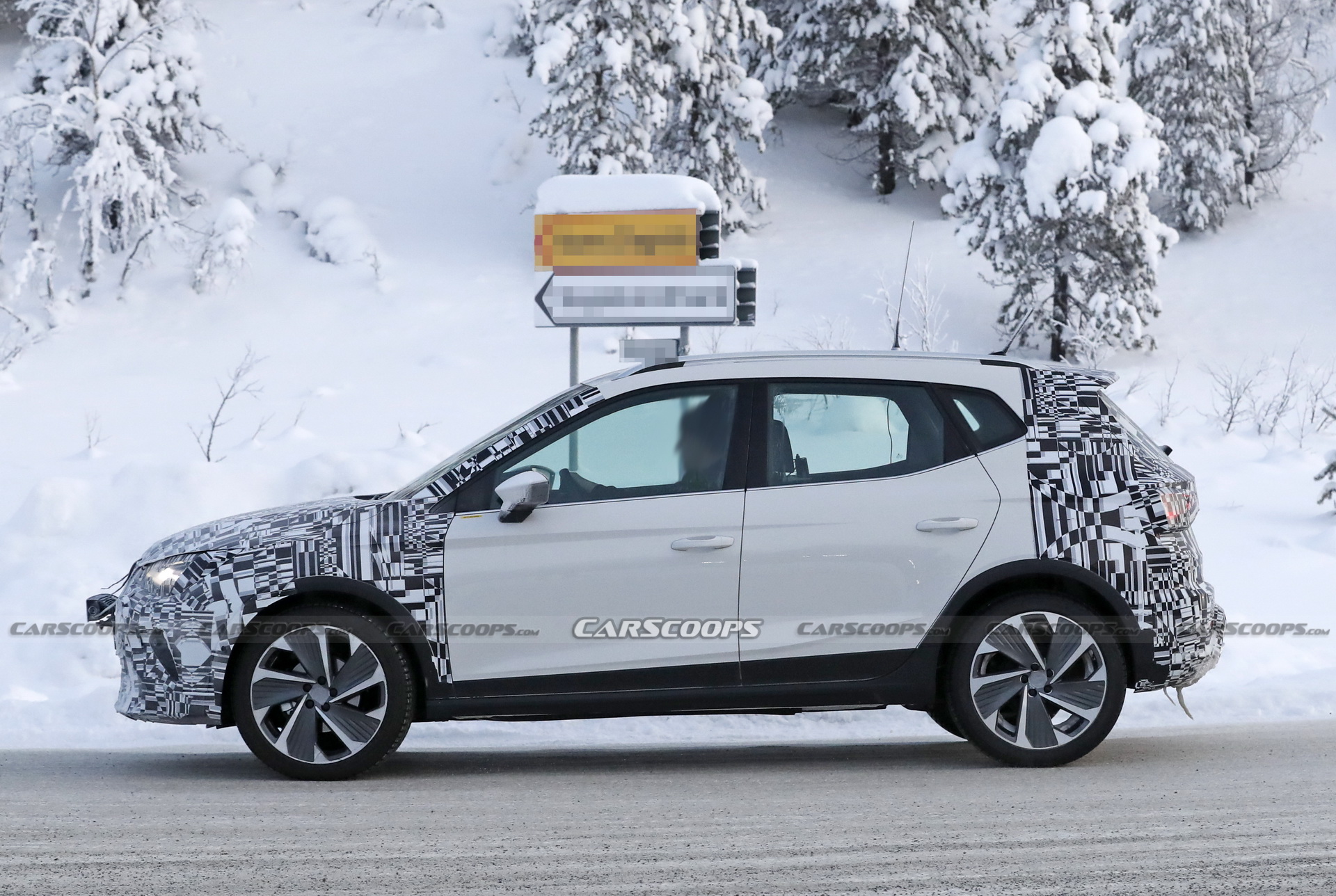 2021 Seat Arona Facelift Spotted Hiding More Modern Mini-Ateca Design