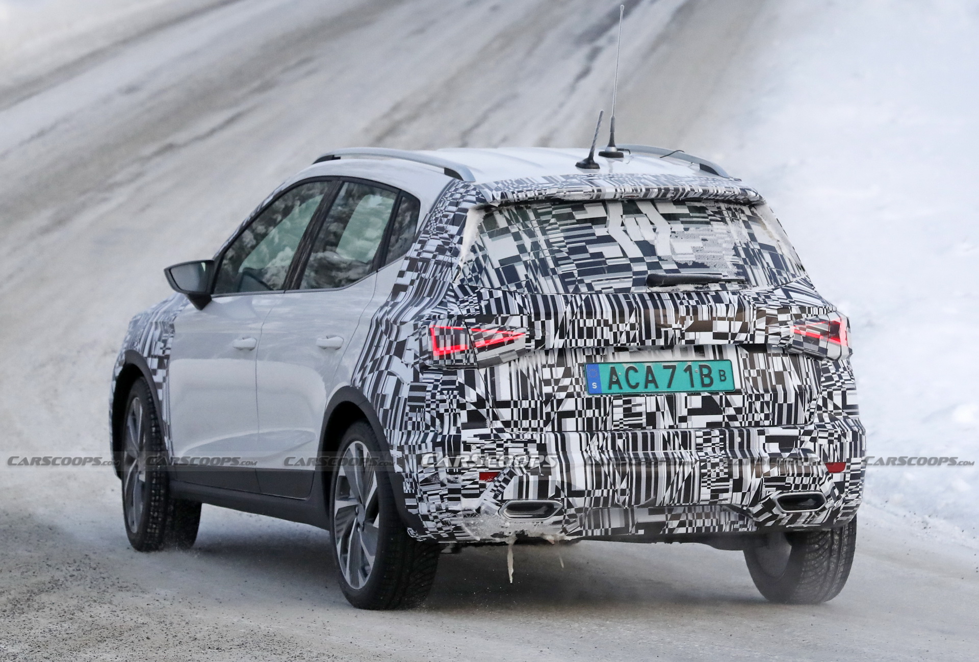2021 Seat Arona Facelift Spotted Hiding More Modern Mini-Ateca Design