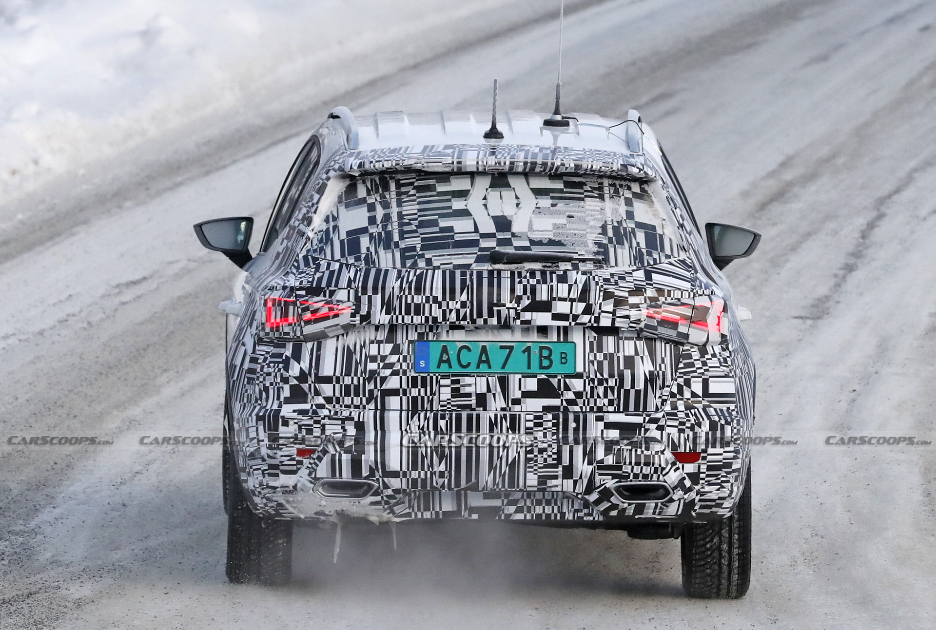 2021 Seat Arona Facelift Spotted Hiding More Modern Mini-Ateca Design