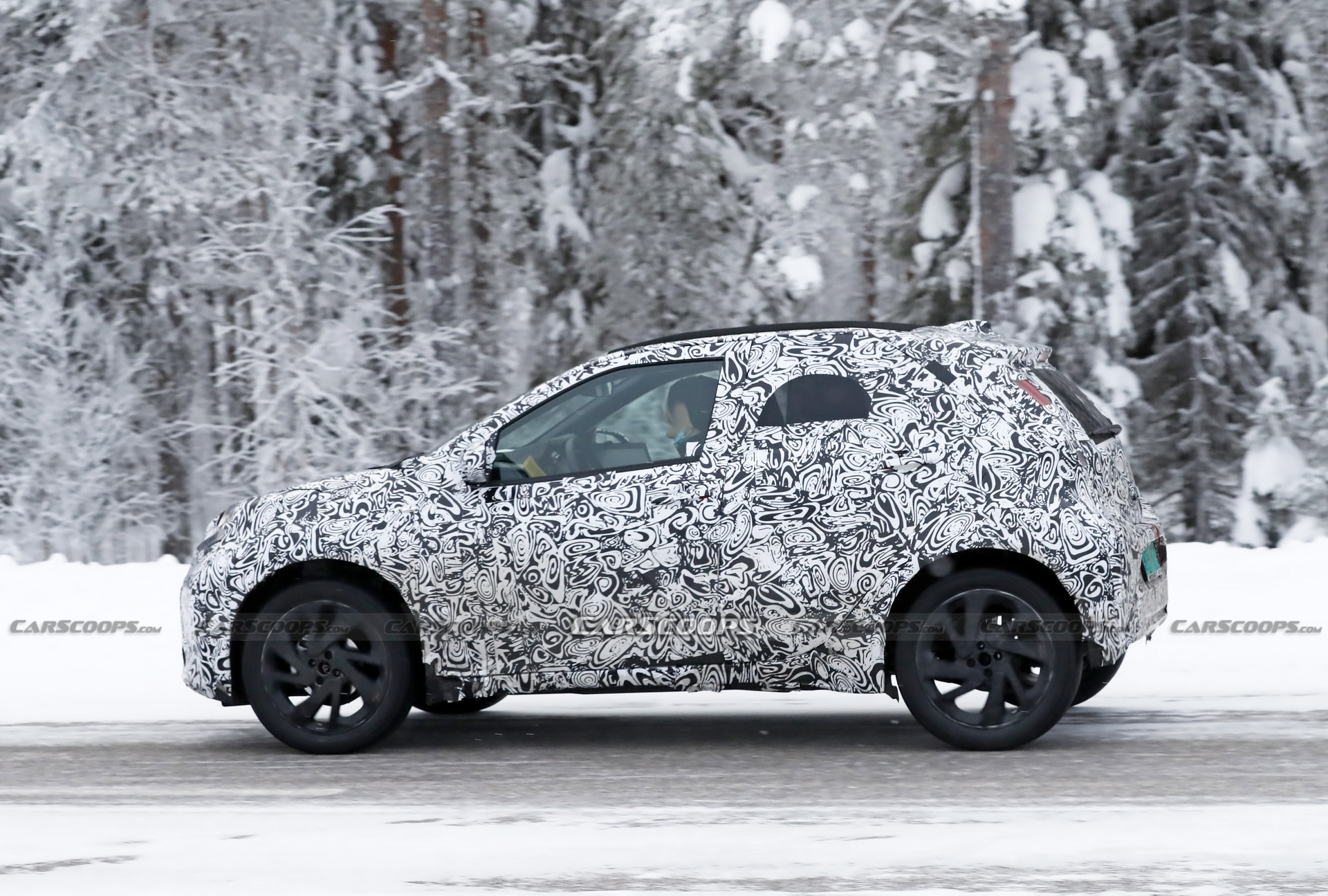 Next-Gen Toyota Aygo Spied With Canvas Roof Option