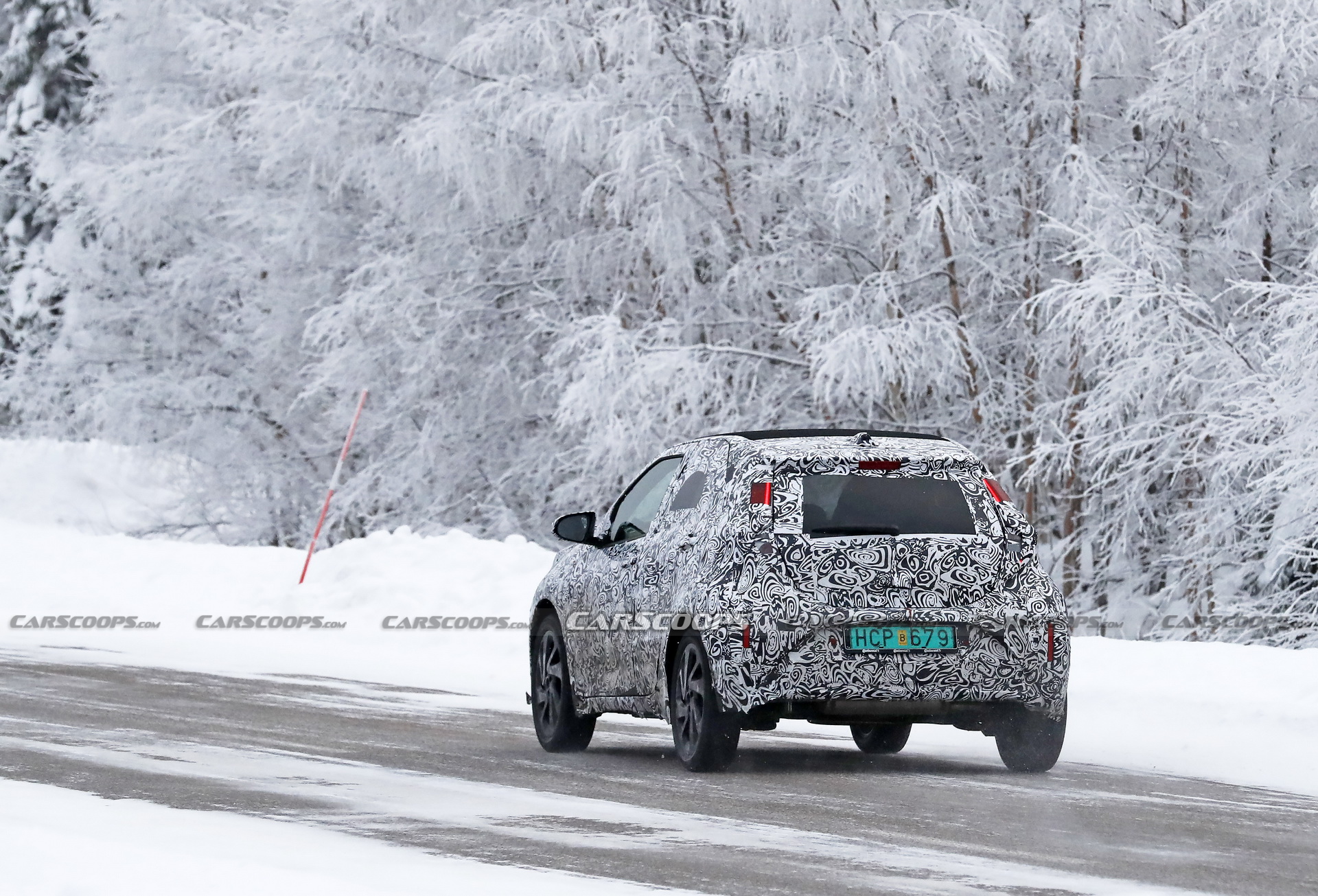 Next-Gen Toyota Aygo Spied With Canvas Roof Option