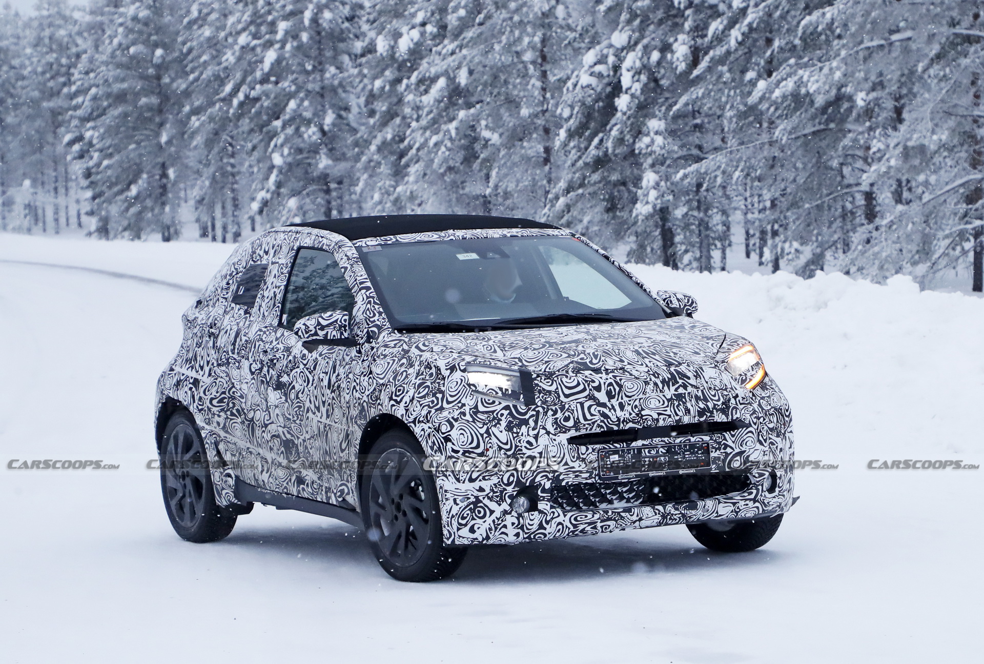 Next-Gen Toyota Aygo Spied With Canvas Roof Option