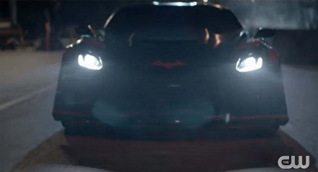 Corvette C7 Takes To Gotham City Streets As Batmobile In Batwoman TV Series