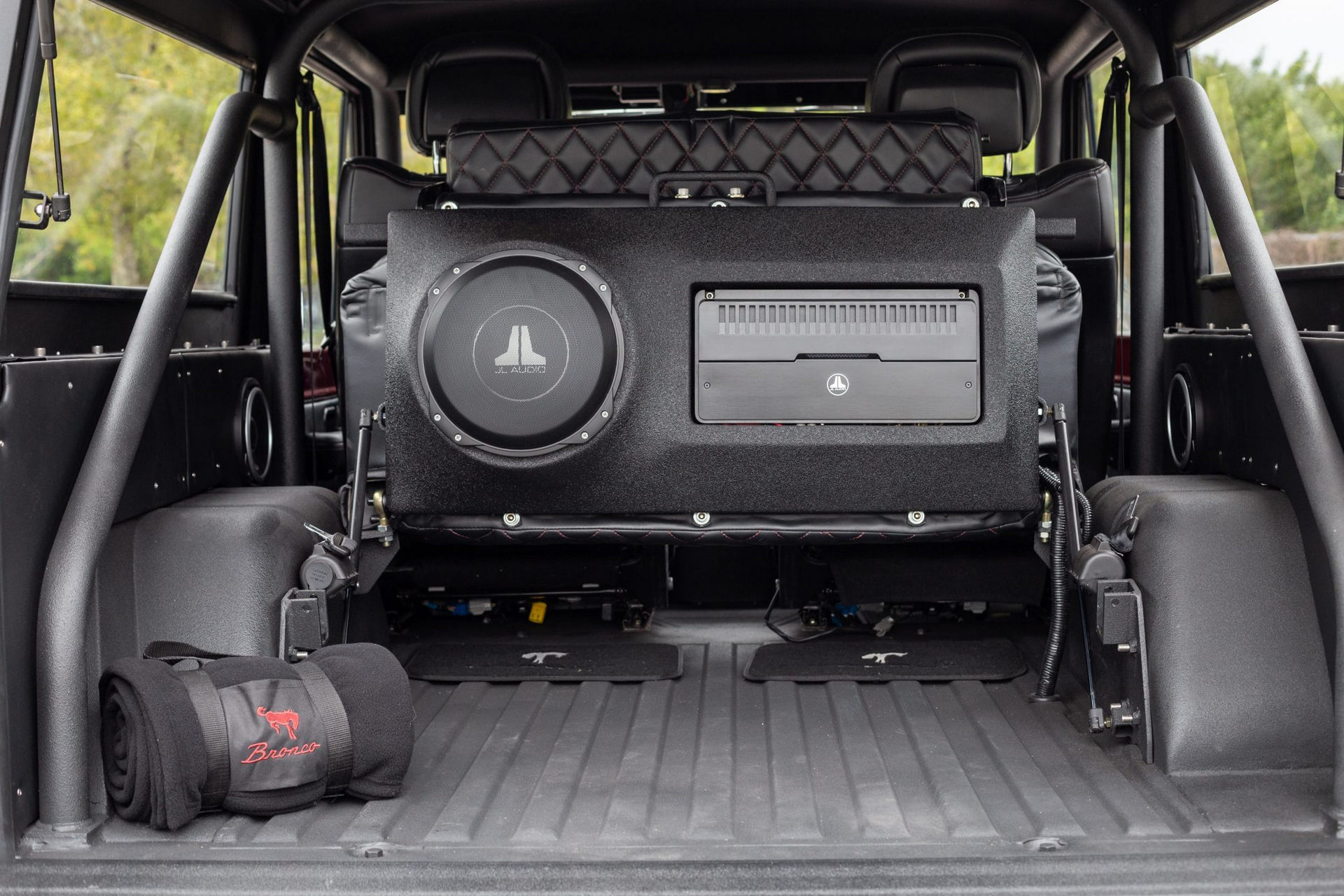 Coyote-Powered Ford Bronco Is So Wrong It’s Right