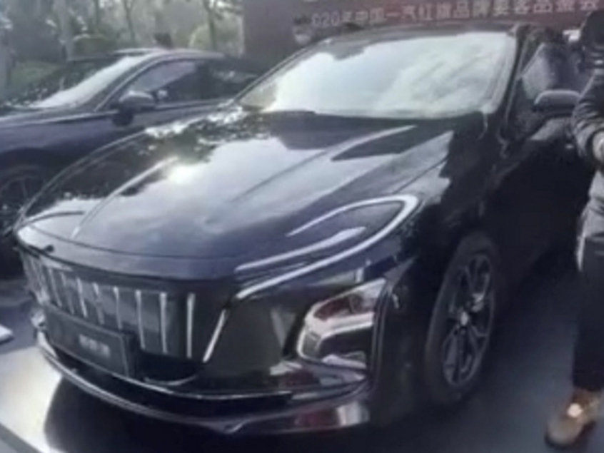 Hongqi E111 EV Surfaces Early In China With Bizarre LED Lights