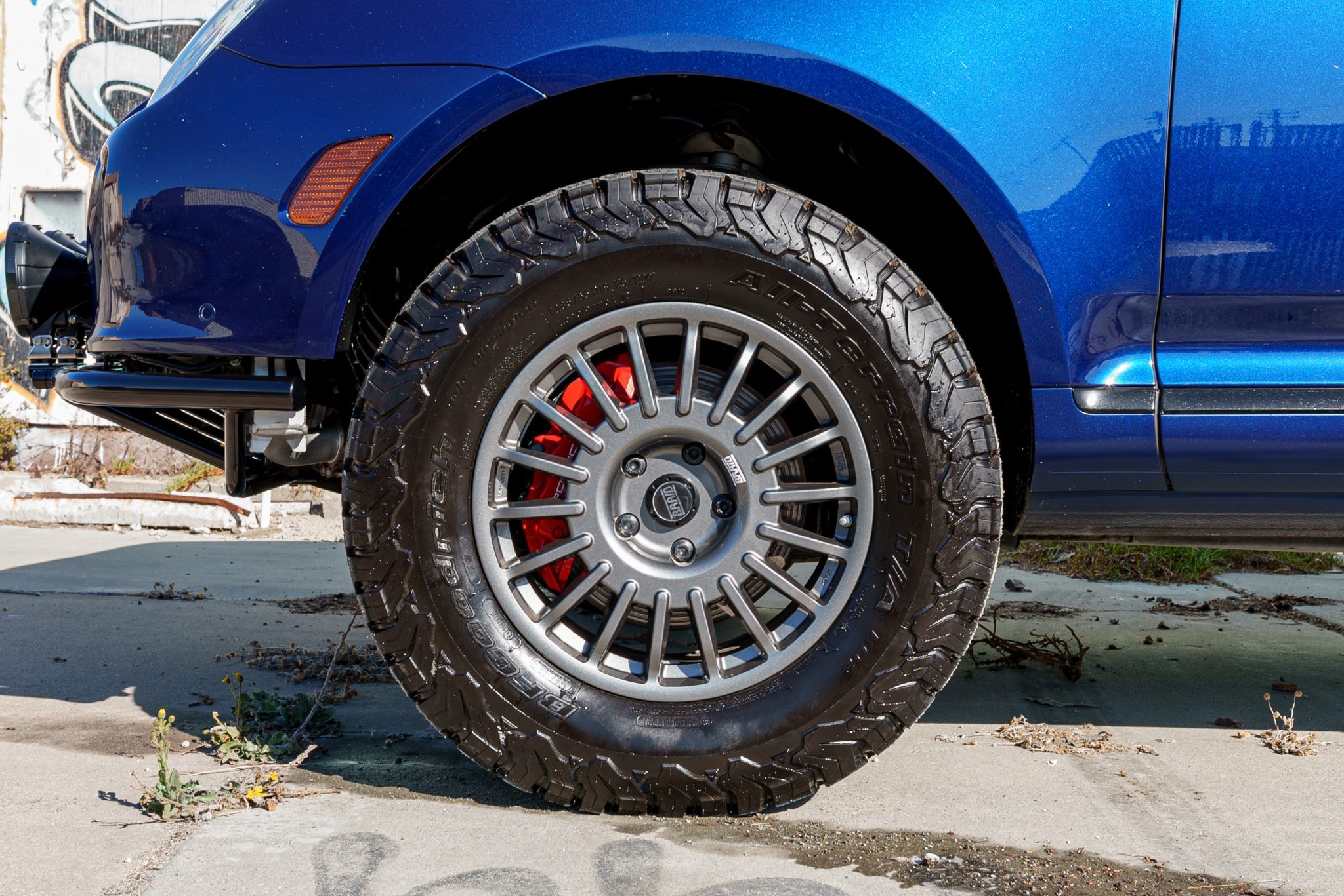 Explore The Wilderness With This Modified 2006 Porsche Cayenne Turbo S