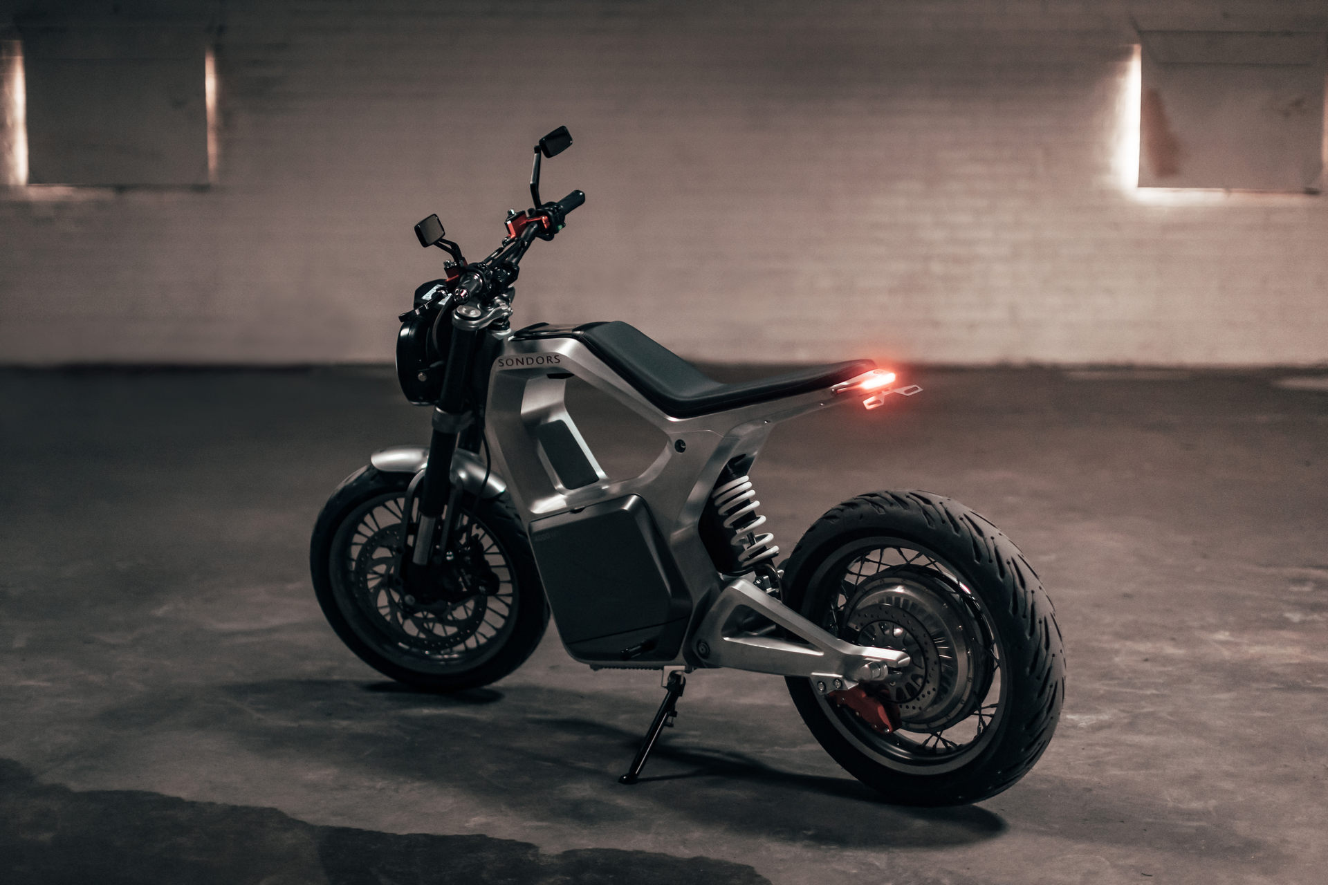 Sondors’ Electric Metacycle Has 20 HP, 80 Miles Of Range, And Costs Just $5,000