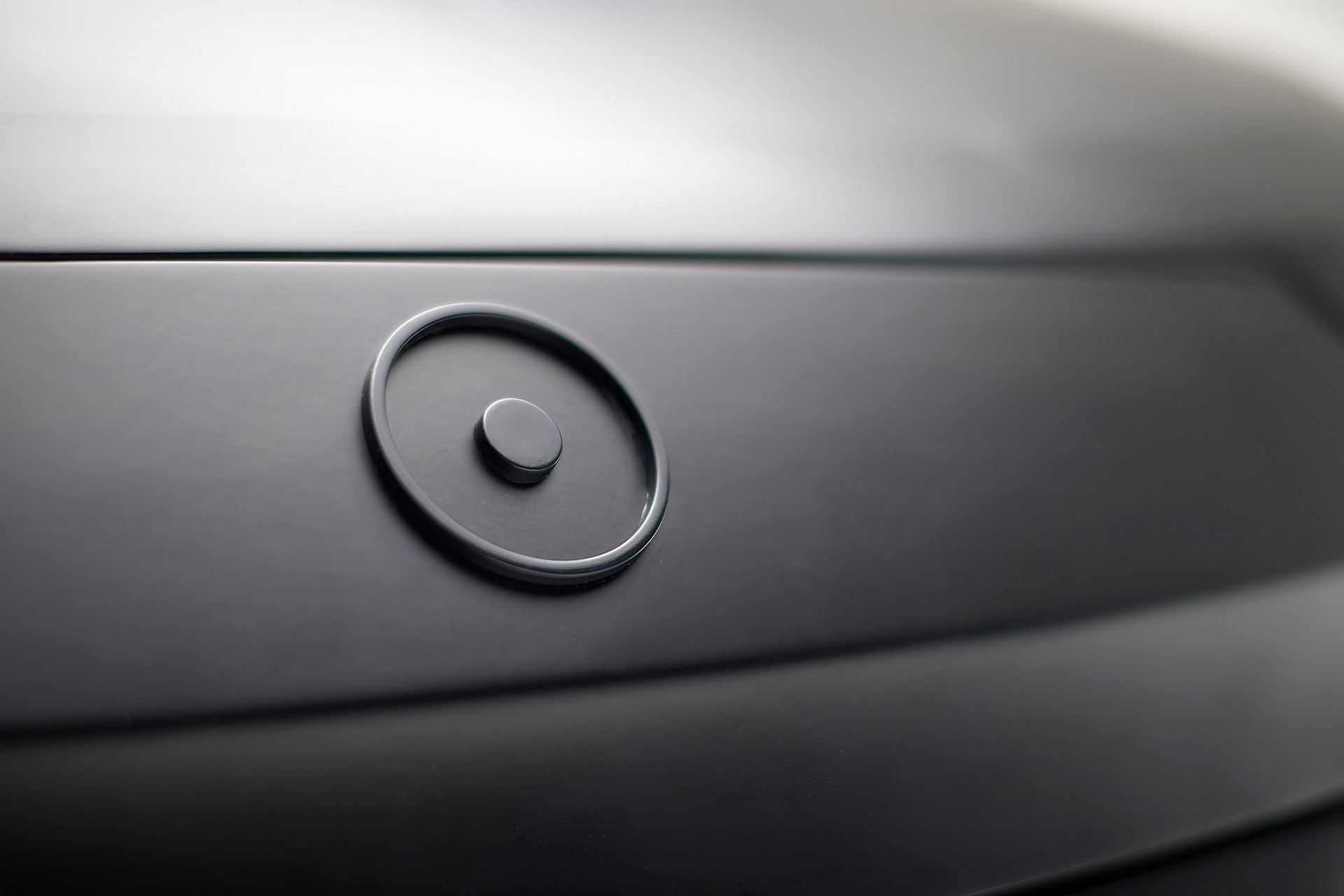 Sono Motors Introduces New Sion EV Prototype And Solar Trailer At CES