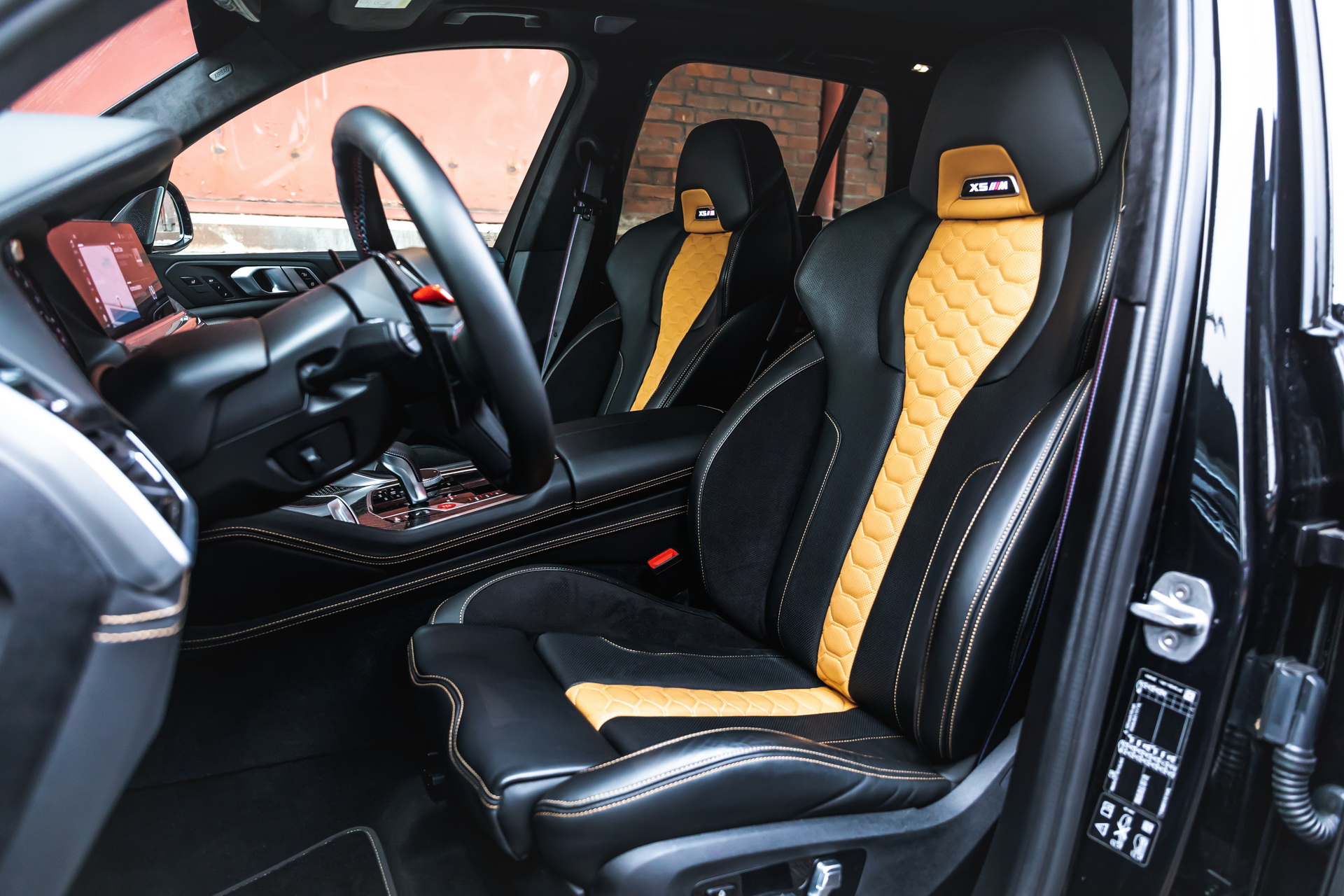 Manhart’s BMW X5 M Competition MHX5 800 Is Anything But Subtle