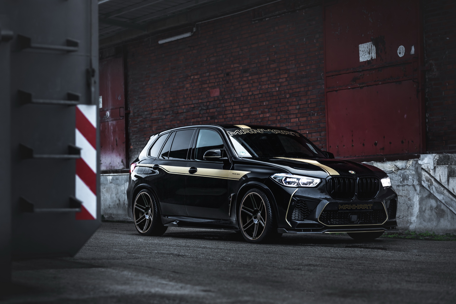 Manhart’s BMW X5 M Competition MHX5 800 Is Anything But Subtle