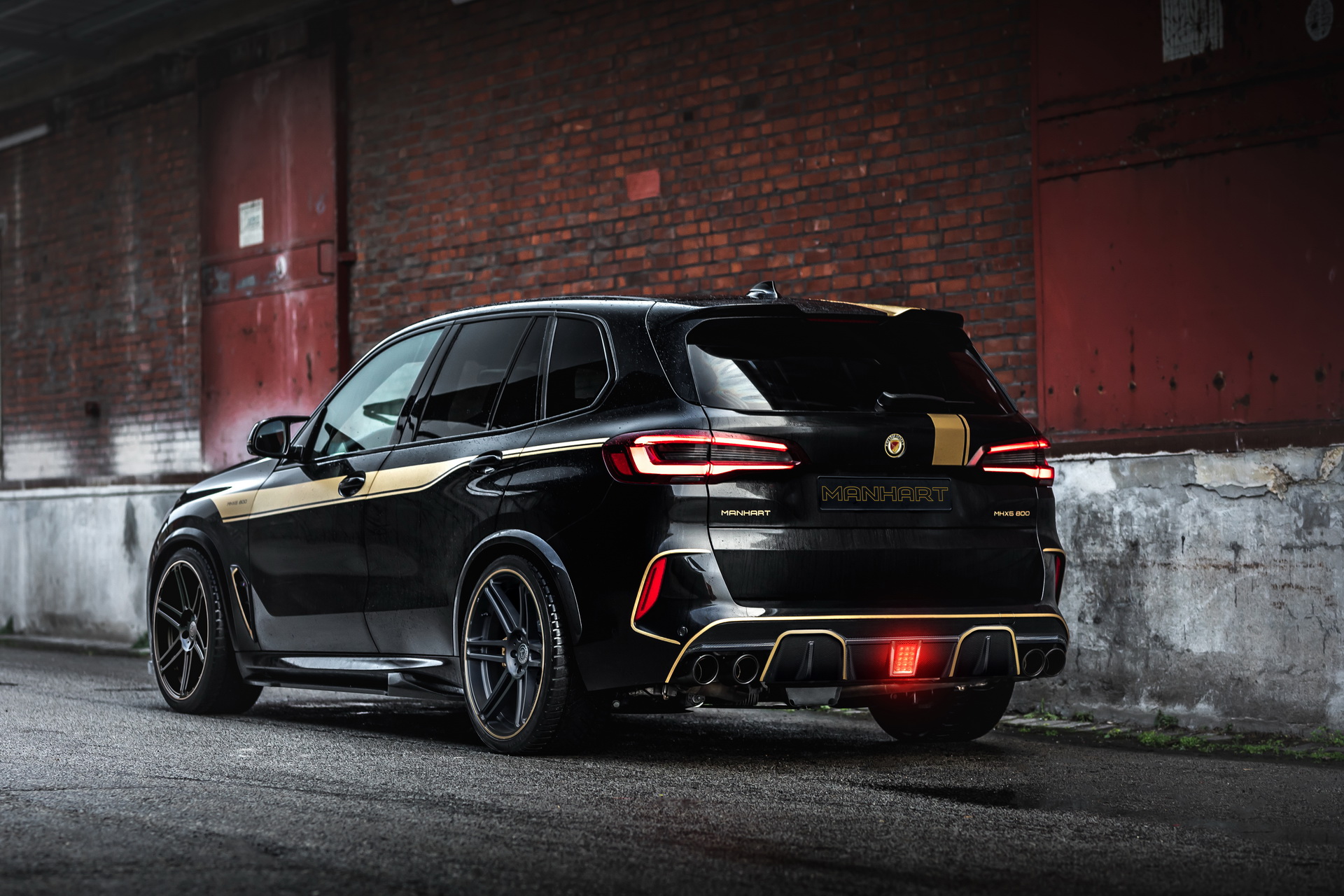 Manhart’s BMW X5 M Competition MHX5 800 Is Anything But Subtle