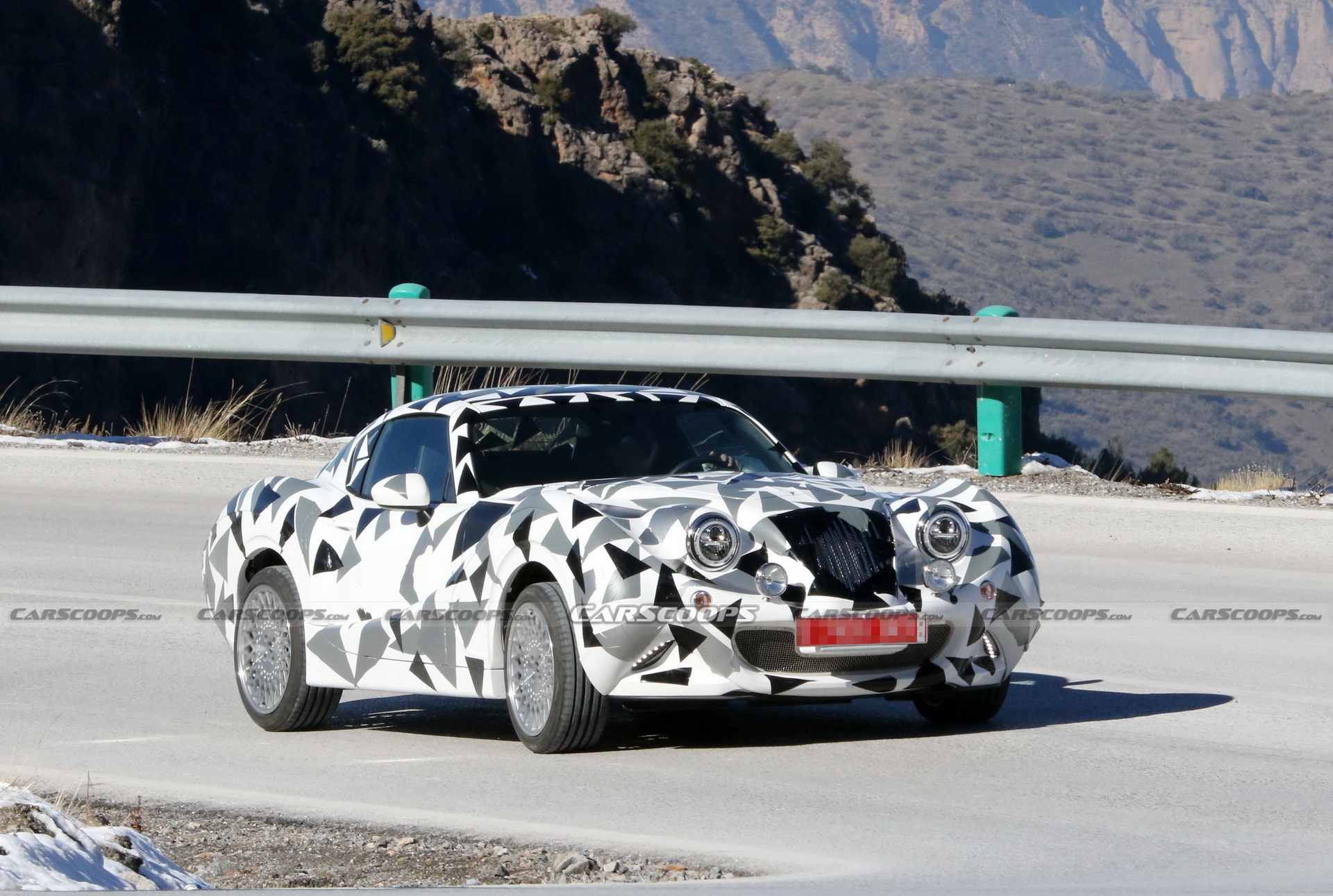 Hurtan Coupe Is A Retro Spanish Sports Car That’s Based On The Mazda MX-5 RF