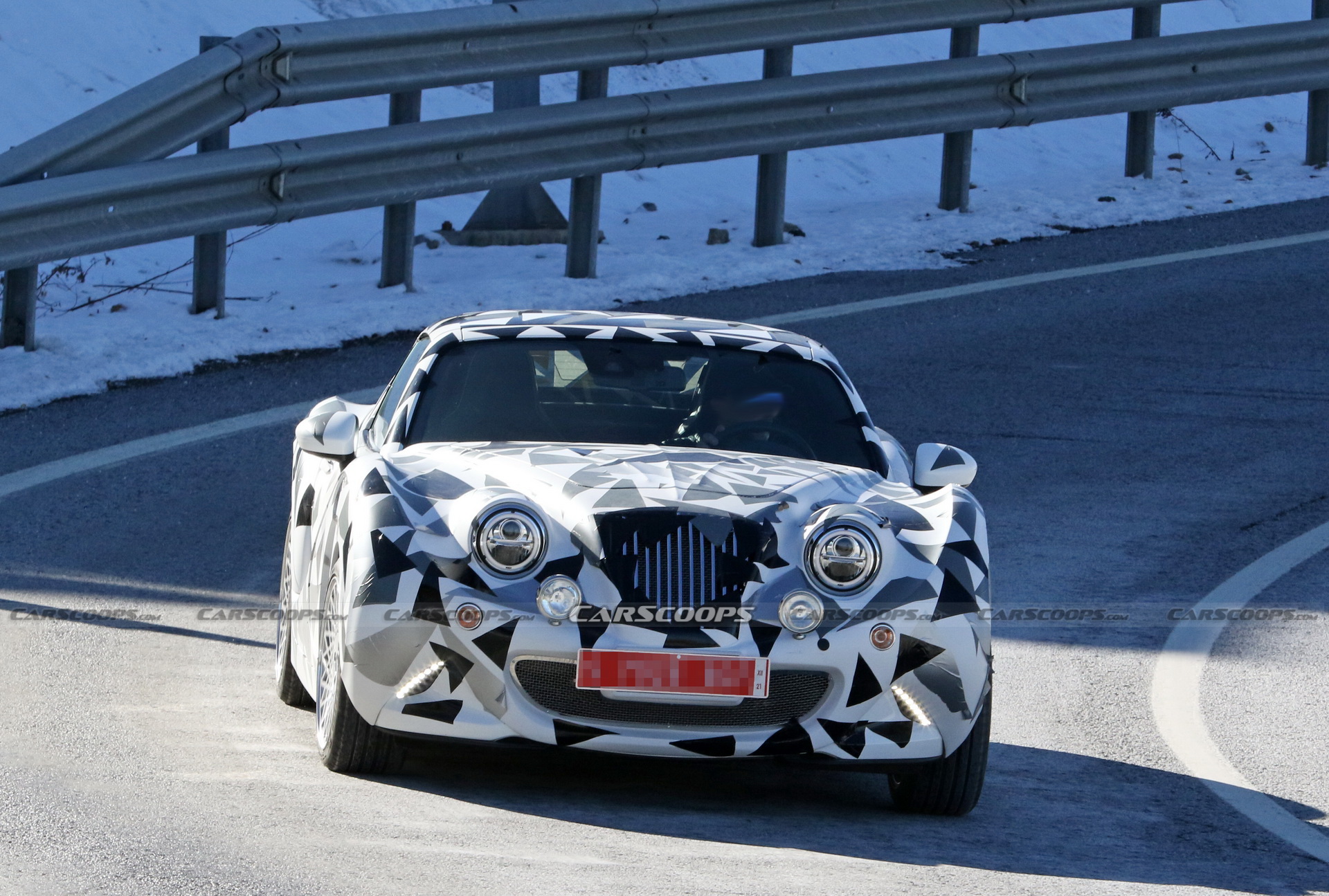 Hurtan Coupe Is A Retro Spanish Sports Car That’s Based On The Mazda MX-5 RF