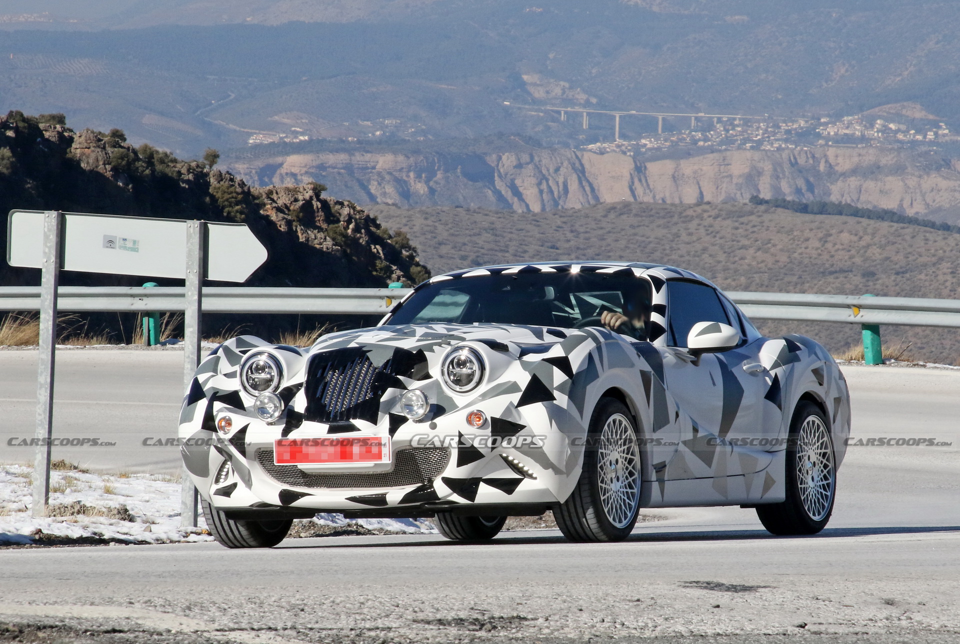 Hurtan Coupe Is A Retro Spanish Sports Car That’s Based On The Mazda MX-5 RF