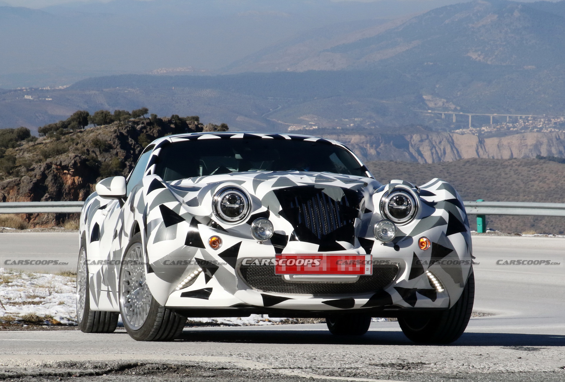 Hurtan Coupe Is A Retro Spanish Sports Car That’s Based On The Mazda MX-5 RF