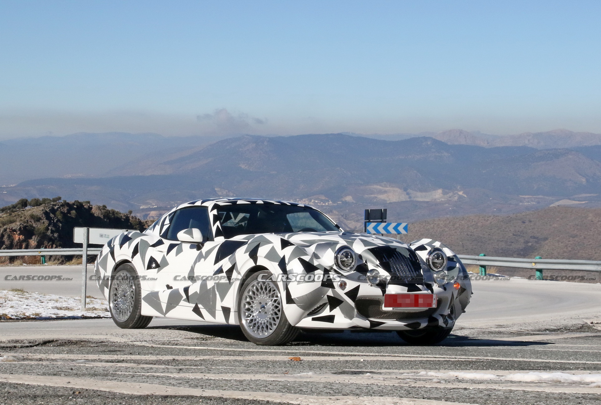 Hurtan Coupe Is A Retro Spanish Sports Car That’s Based On The Mazda MX-5 RF