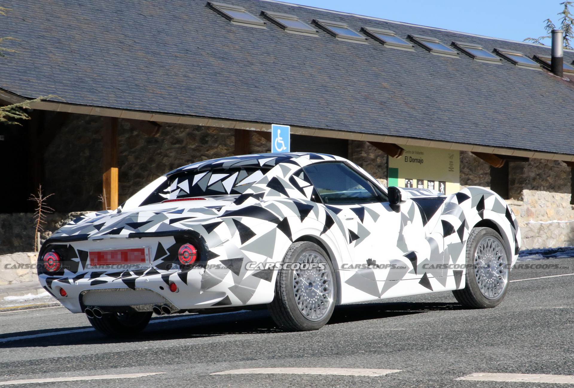 Hurtan Coupe Is A Retro Spanish Sports Car That’s Based On The Mazda MX-5 RF