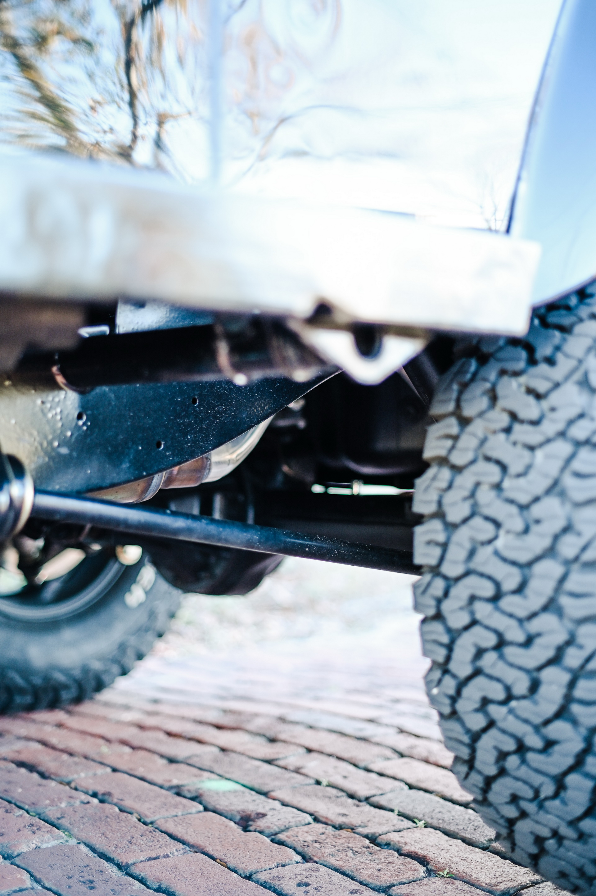 Osprey’s Land Rover Defender 90 Has Classic Looks, Modern Power