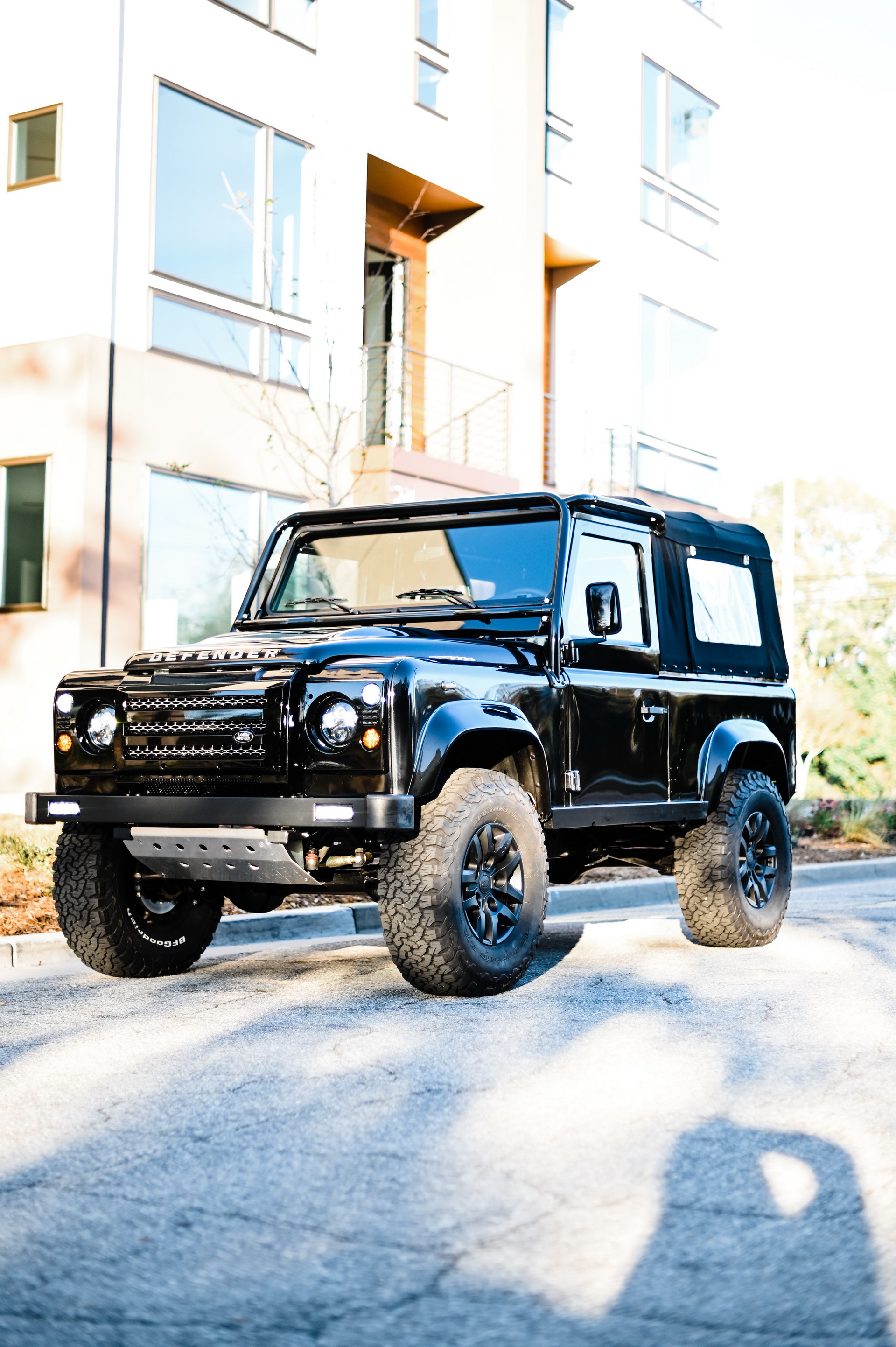 Osprey’s Land Rover Defender 90 Has Classic Looks, Modern Power